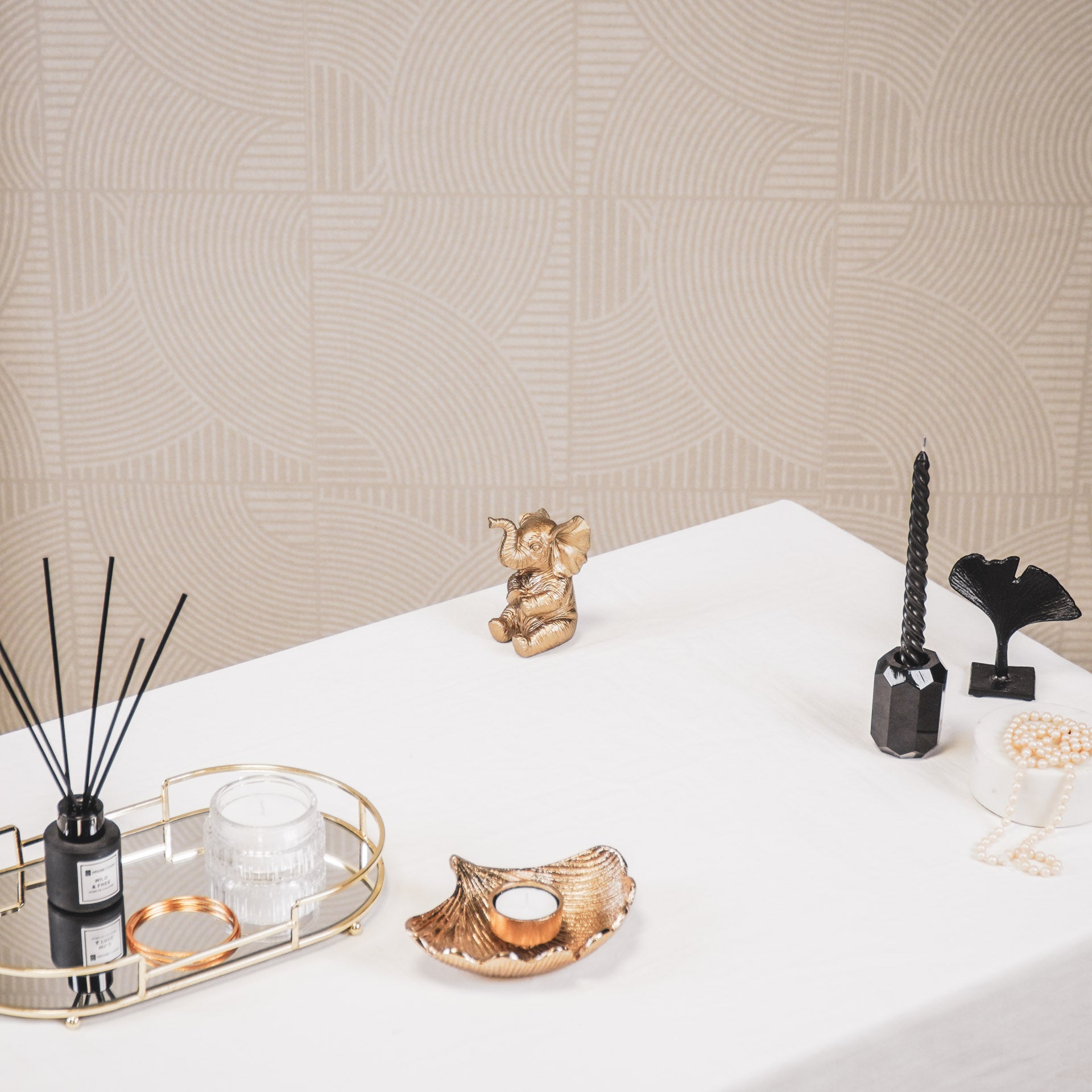 Ornament - Olifant - Polyresin - Goud - 7x7x11cm