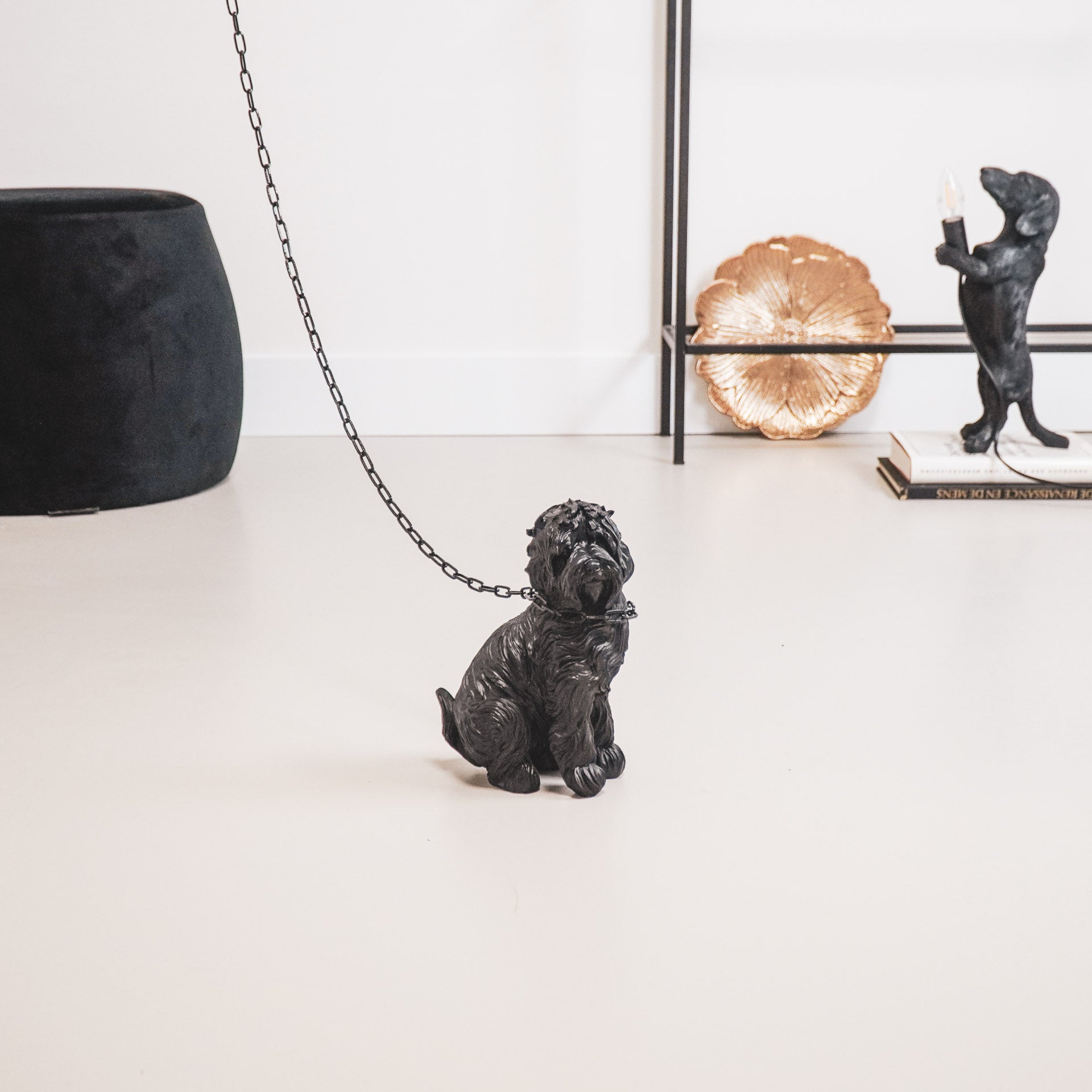 Ornament - Labradoodle - Hond - Polyresin - Zwart - 16x10.5x23.5 cm
