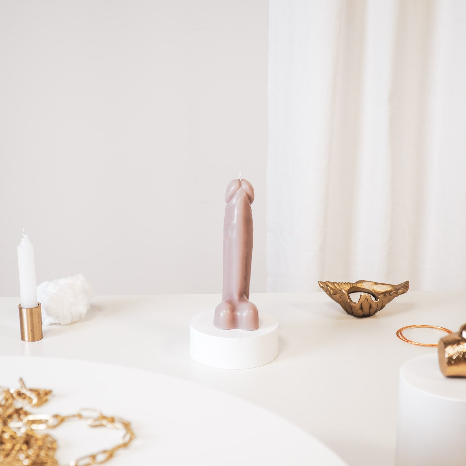 Kaars - Piemel - Wax -Taupe- 160gram - 7x5,5x17cm