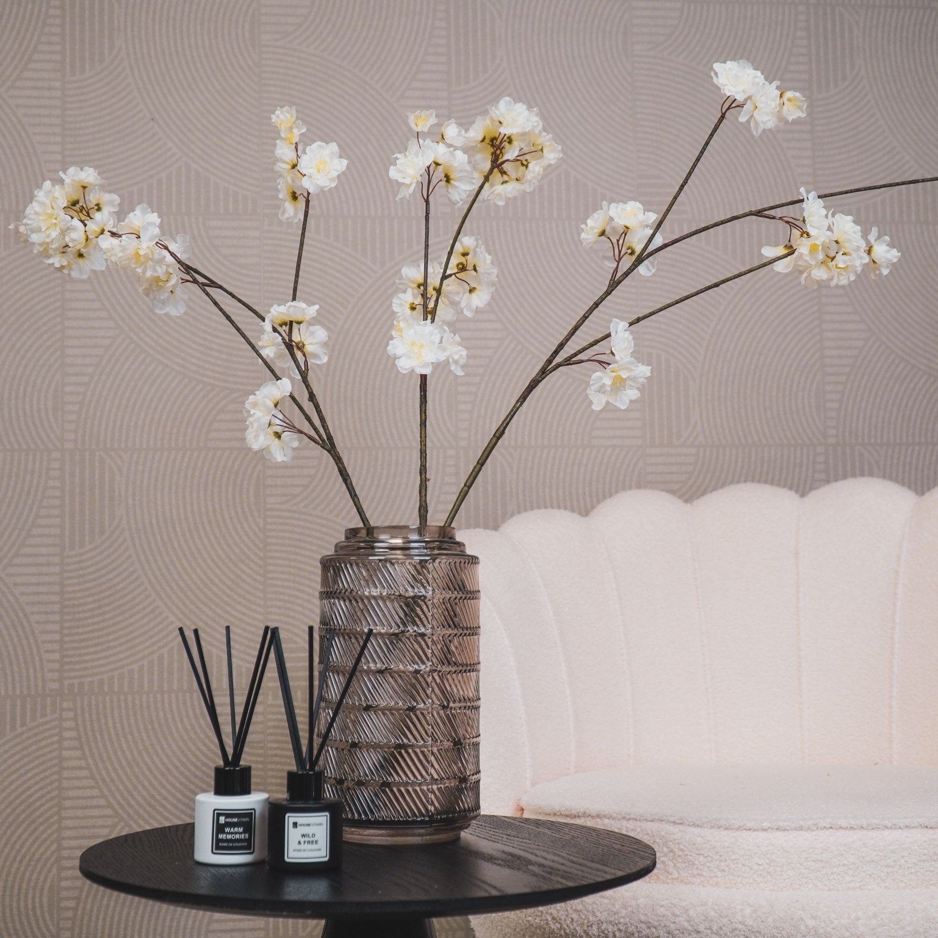 Vaas- Hoge Bloemenvaas- Relief- Glas- Bruin- 12,5x23cm