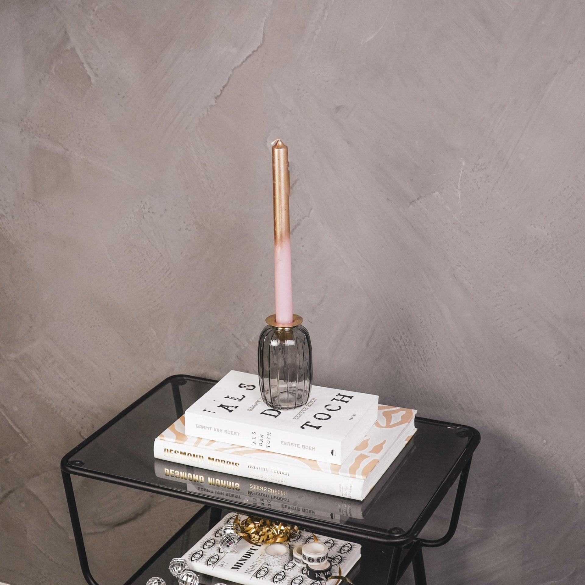 Kaarshouder- Fles met Gouden Kaarshouder- Glas/ Metaal- Grijs- 6x6x11.5cm