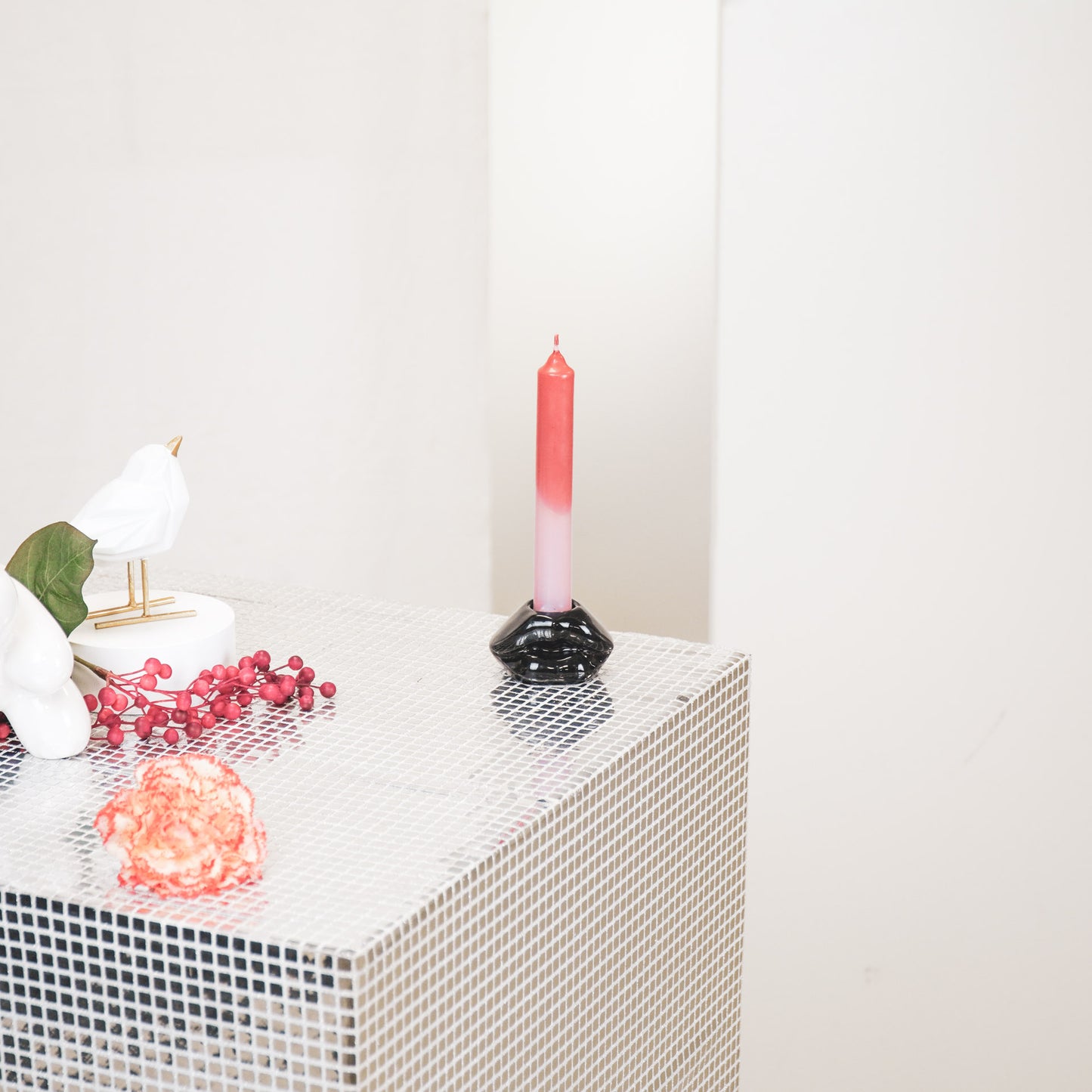 Housevitamin Lip Kandelaar -S-Zwart -7x5,5x4cm