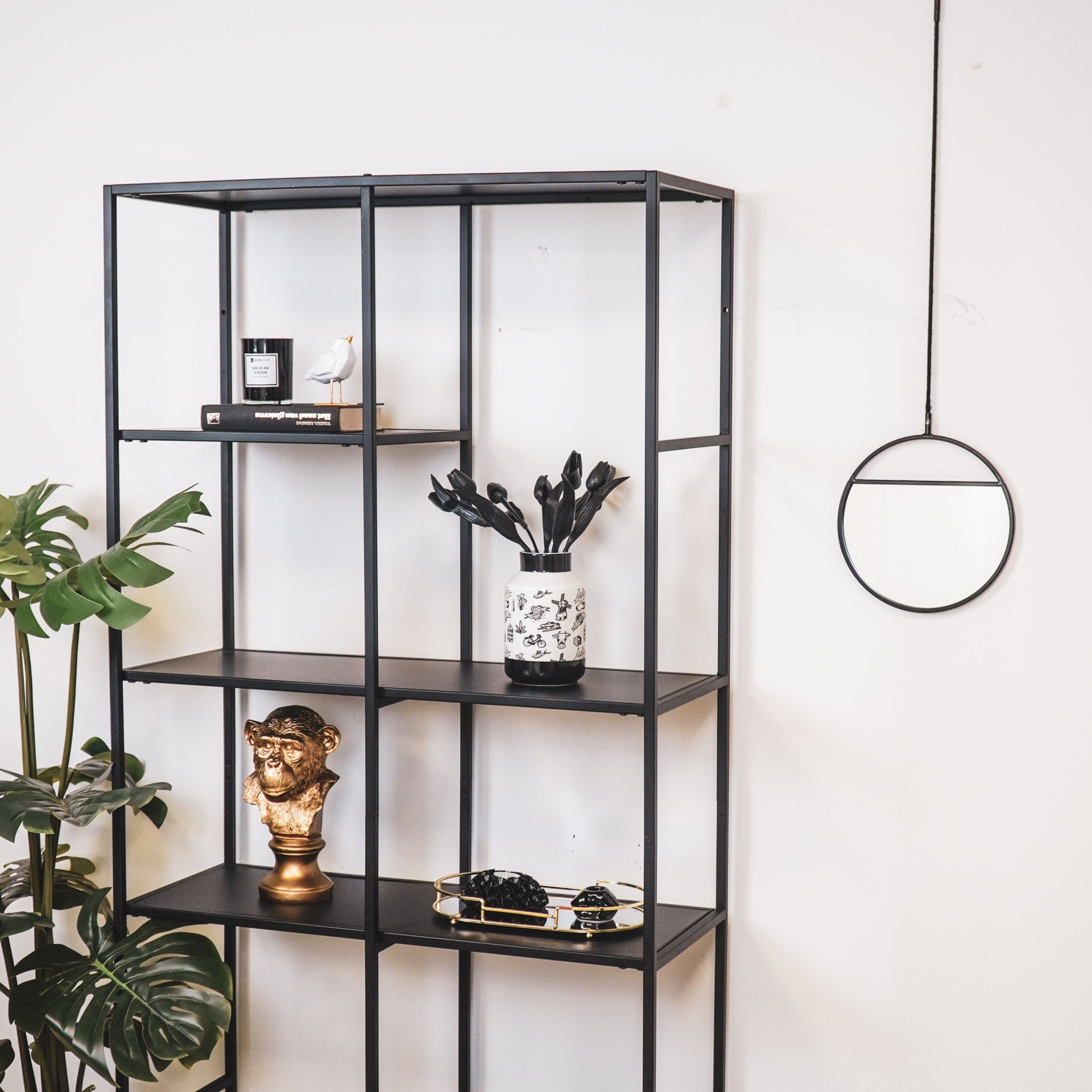 Vaas - Dutch Black Design - Newbone China - 11,5x11,5x18,5cm