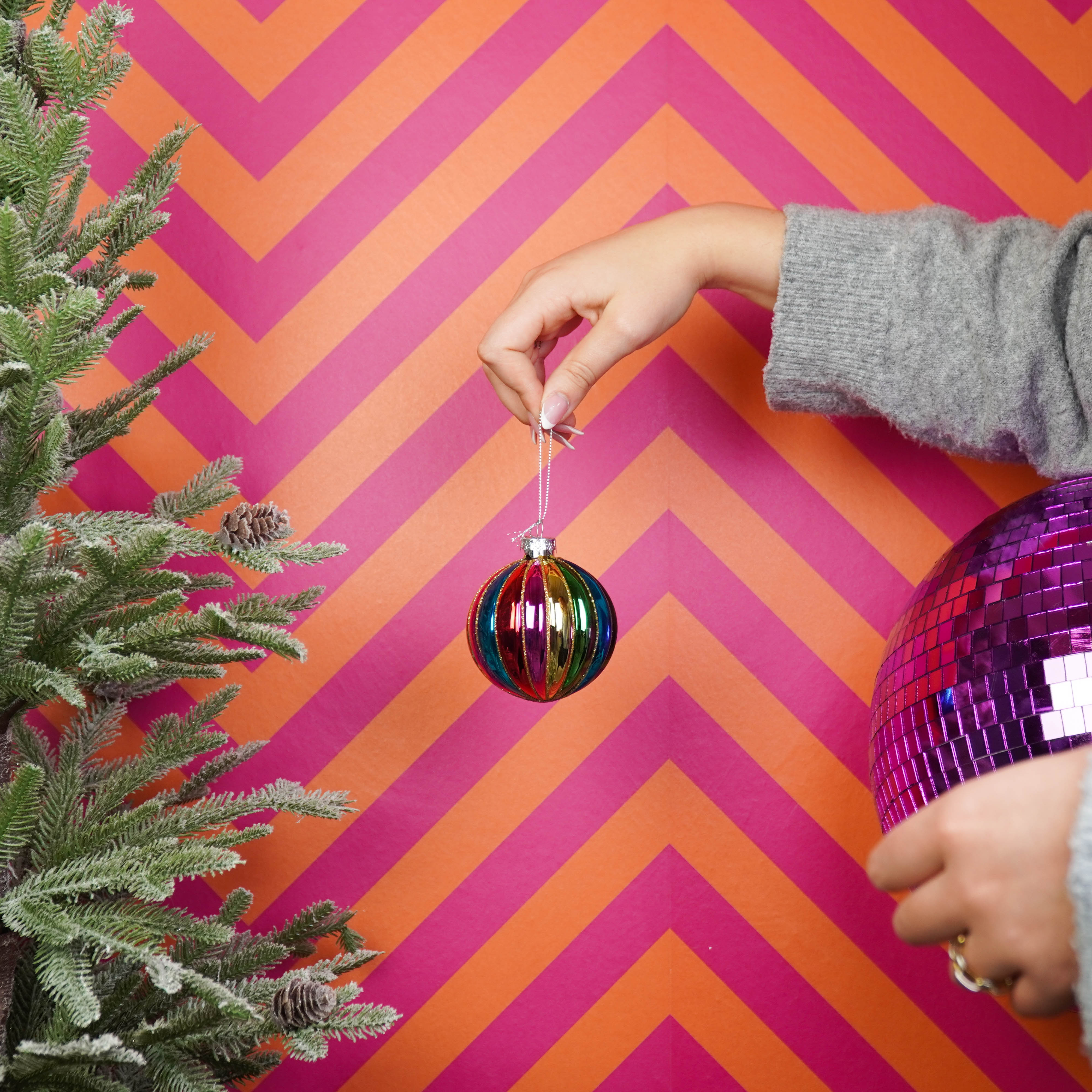 Kerstversiering - Kersthanger - Rond - Glas - Gekleurd - 8x8cm