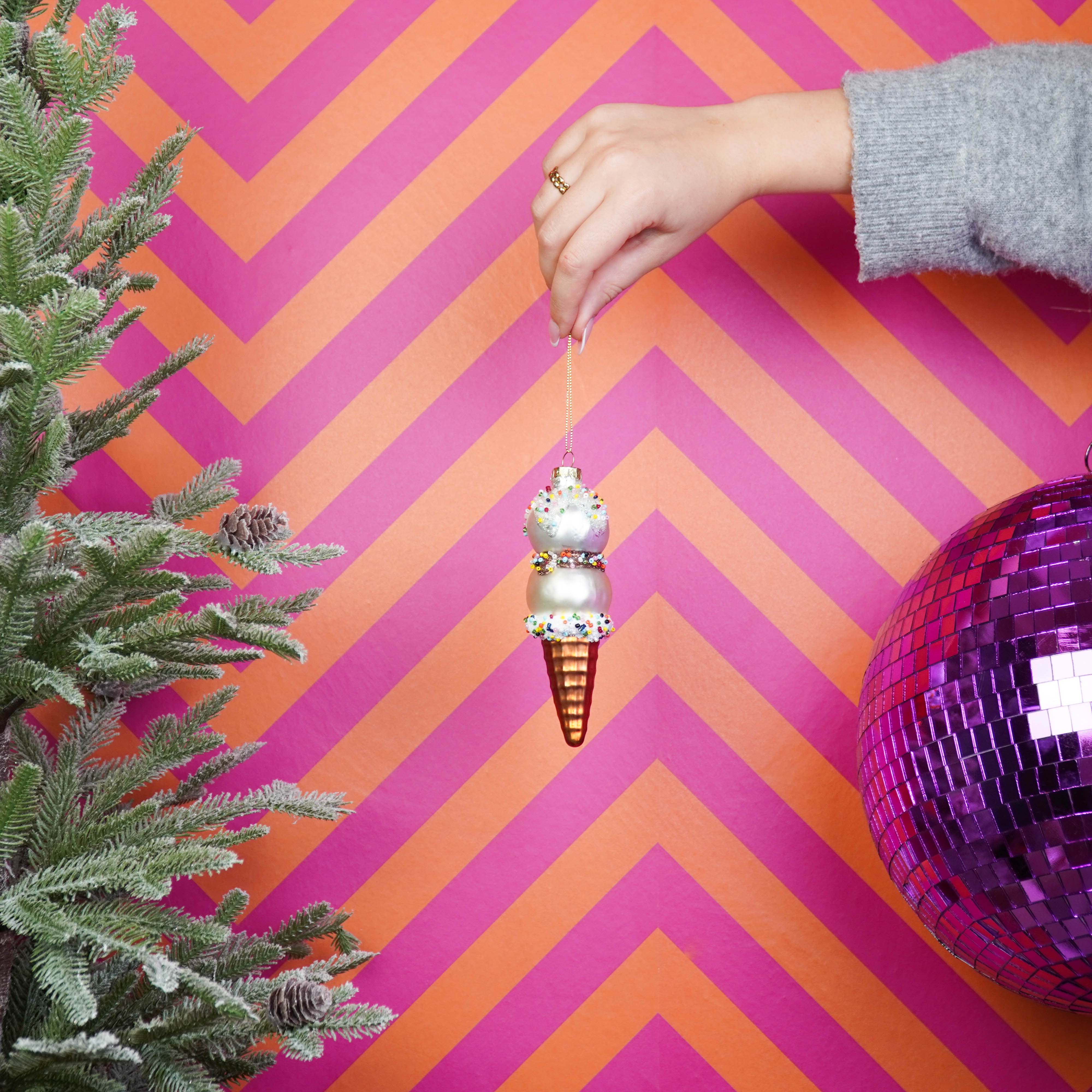 Kerstversiering - Kersthanger - Ijsje - Glas - Roze/Wit - 5x14cm