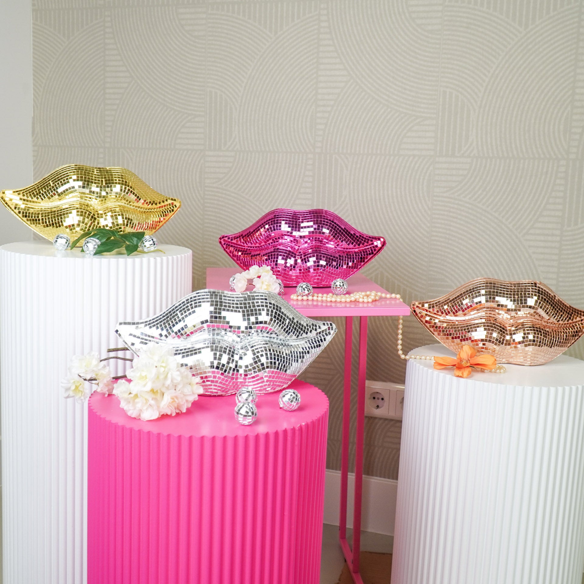 Ornament - Disco - Lip - Keramiek/Glas - Goud - 29x10x13,5cm