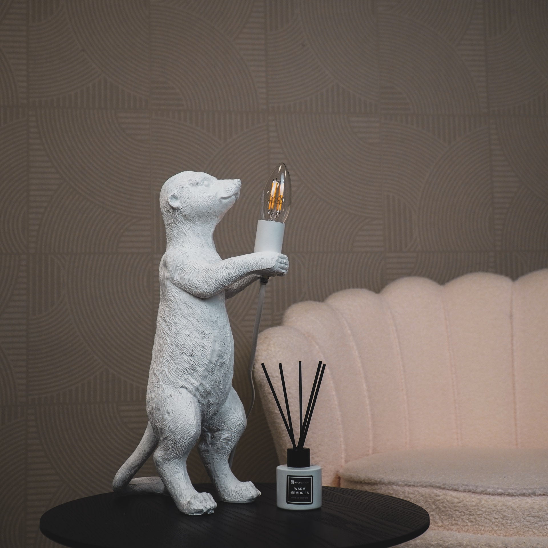 Lamp - Stokstaartje - Polyresin - Beige - 15x10x38cm