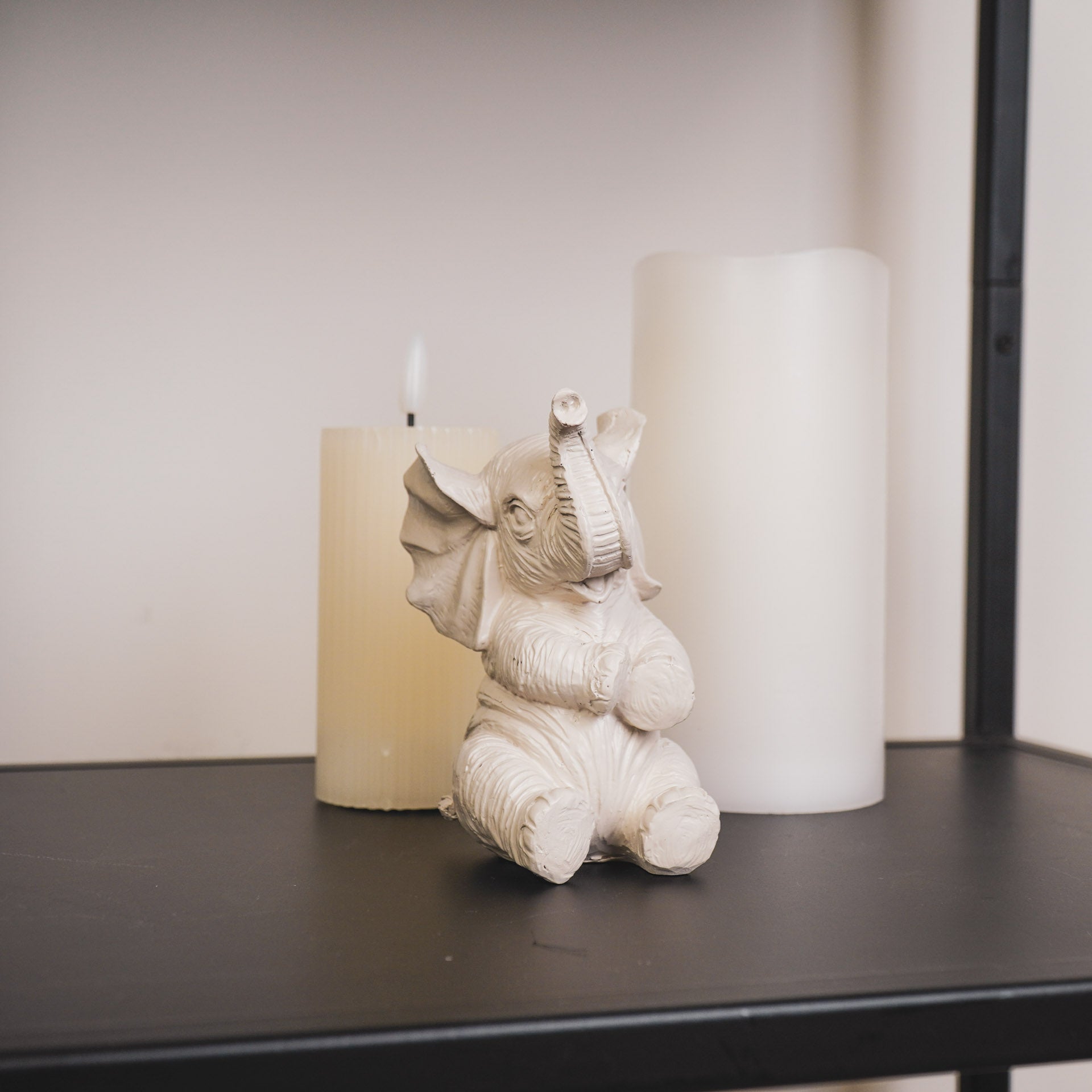 Ornament - Olifant - Polyresin - Zand - 7x7x11cm