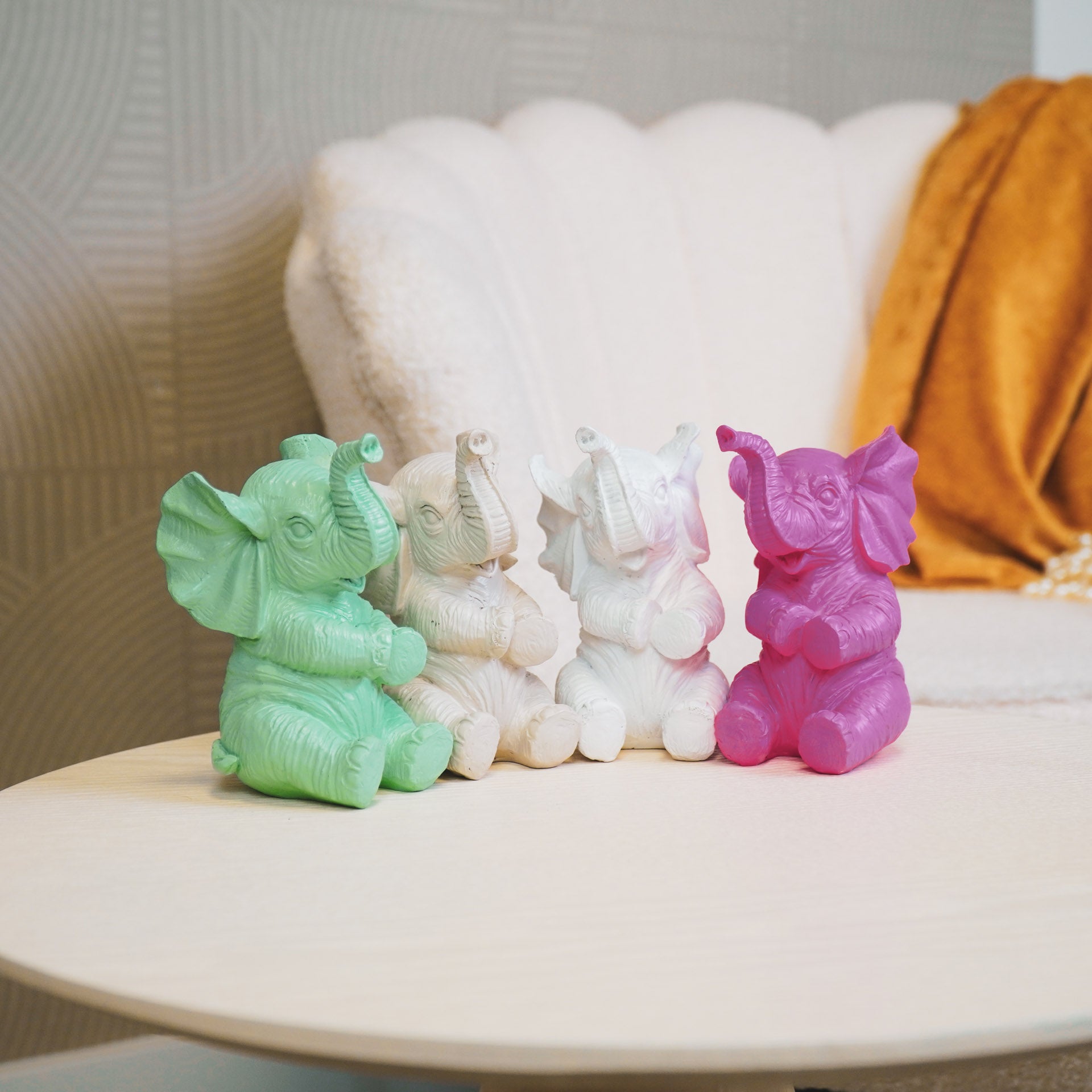 Ornament - Olifant - Polyresin - Zand - 7x7x11cm