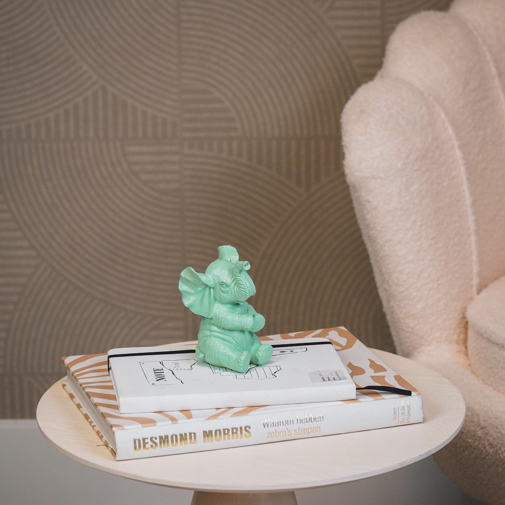 Ornament - Olifant - Polyresin - Mintgroen - 7x7x11cm