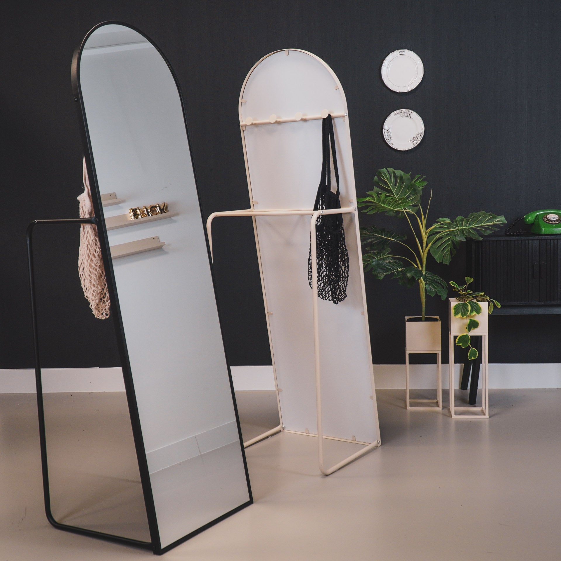 Spiegel- Passpiegel + kledingrek + Metaal- Zwart - 45x43x150cm