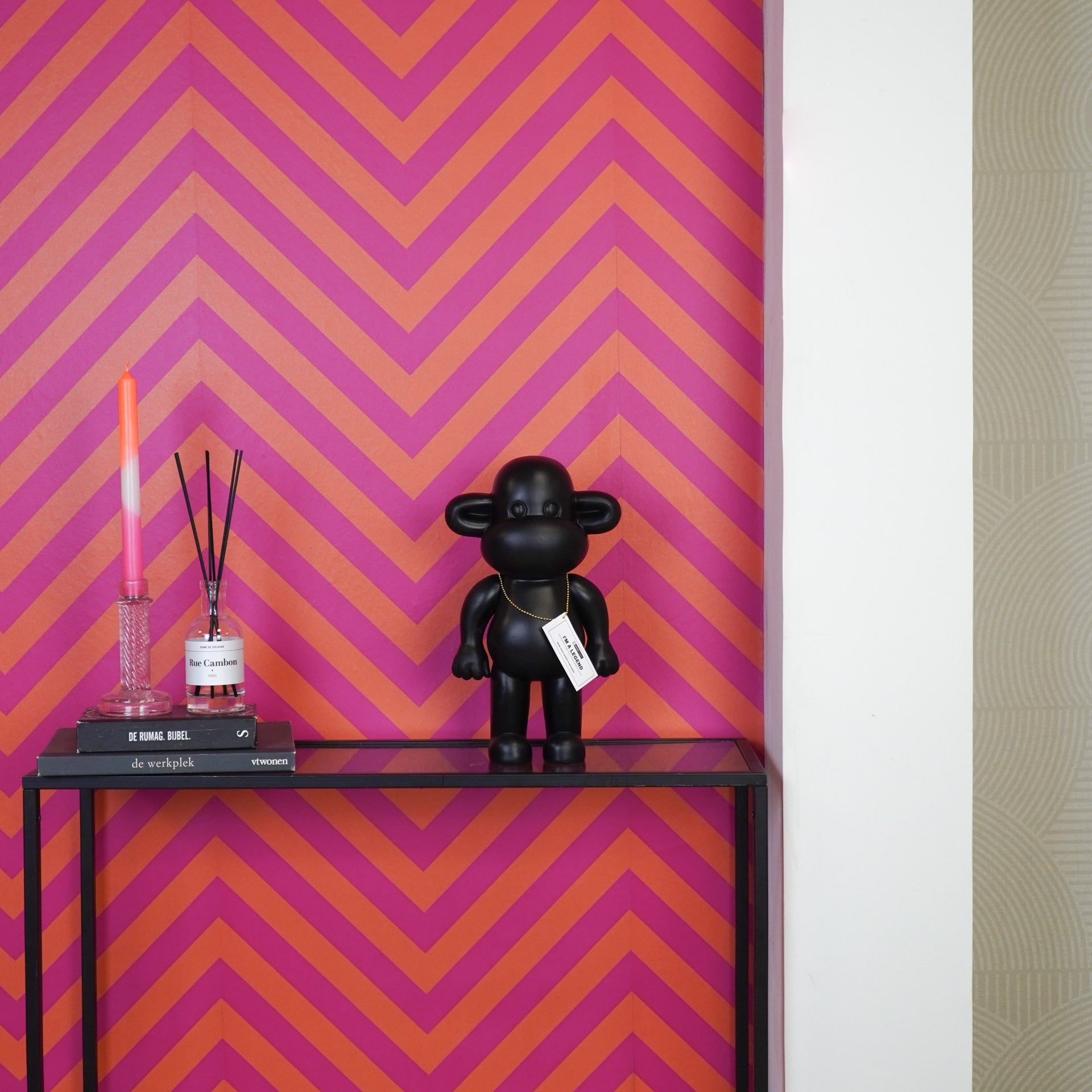 Ornament - Aap Beeld 'The Legend' - Polyresin - Zwart - 20,5x13,5x35cm