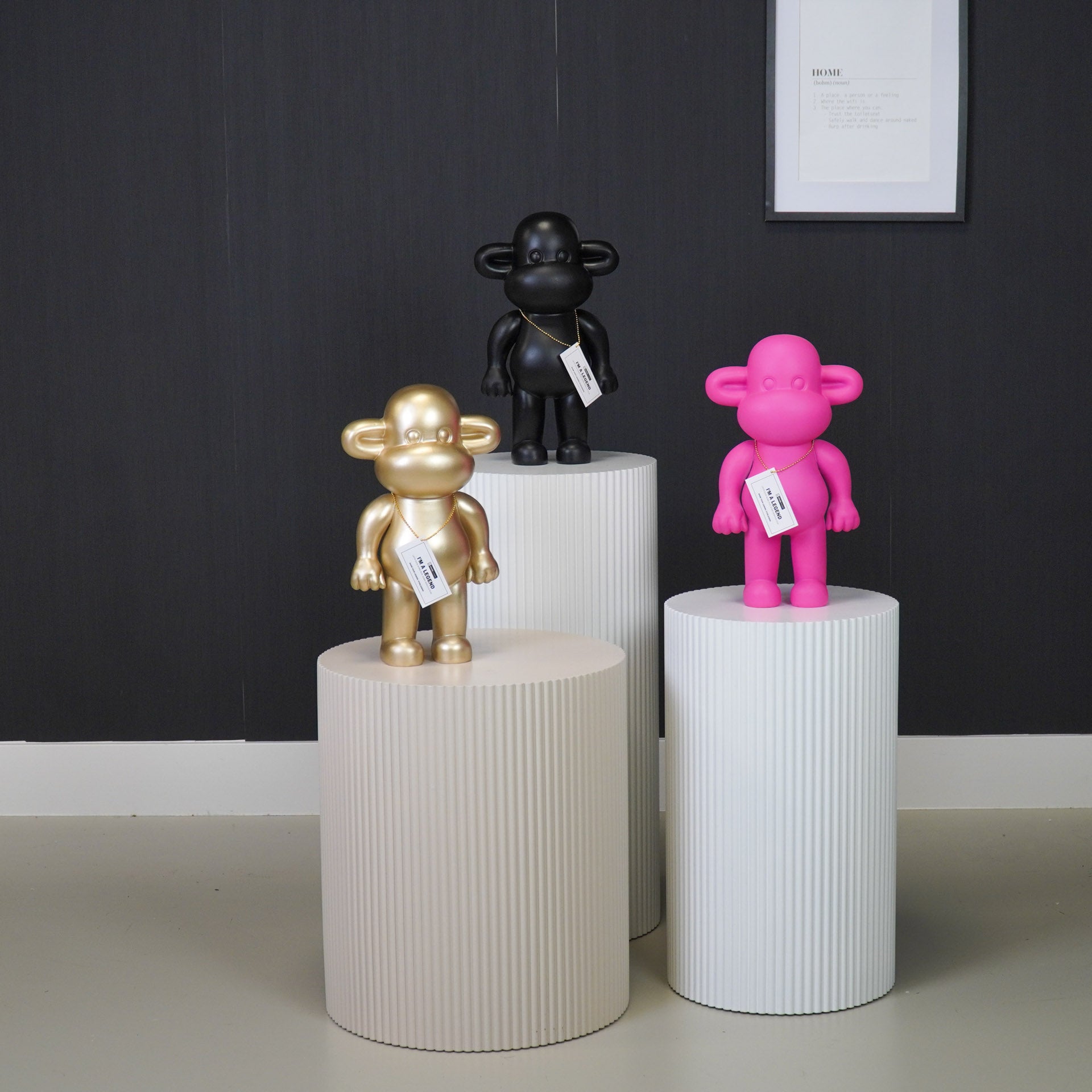 Ornament - Aap Beeld 'The Legend' - Polyresin - Roze - 20,5x13,5x35cm