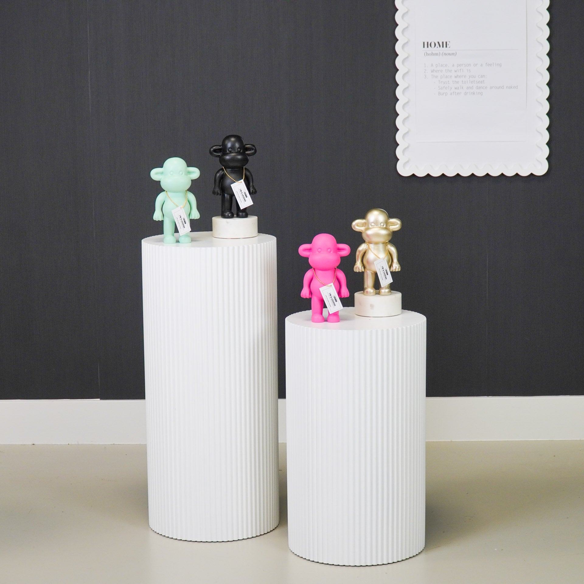 Ornament - Aap Beeld 'The Legend' - Polyresin - Zwart - 11x7x19cm