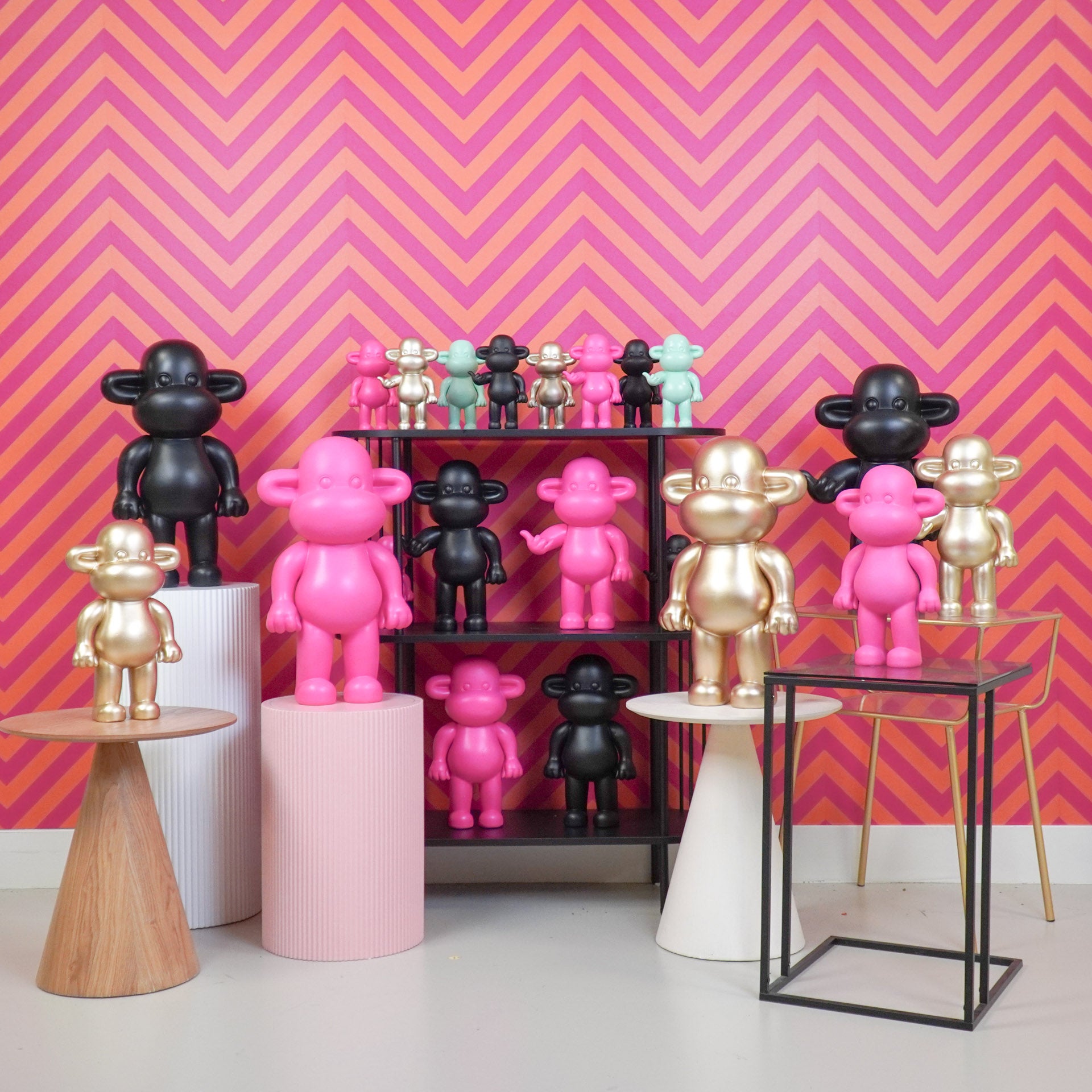 Ornament - Aap Beeld 'The Legend' - Polyresin - Goud - 33x21x50cm