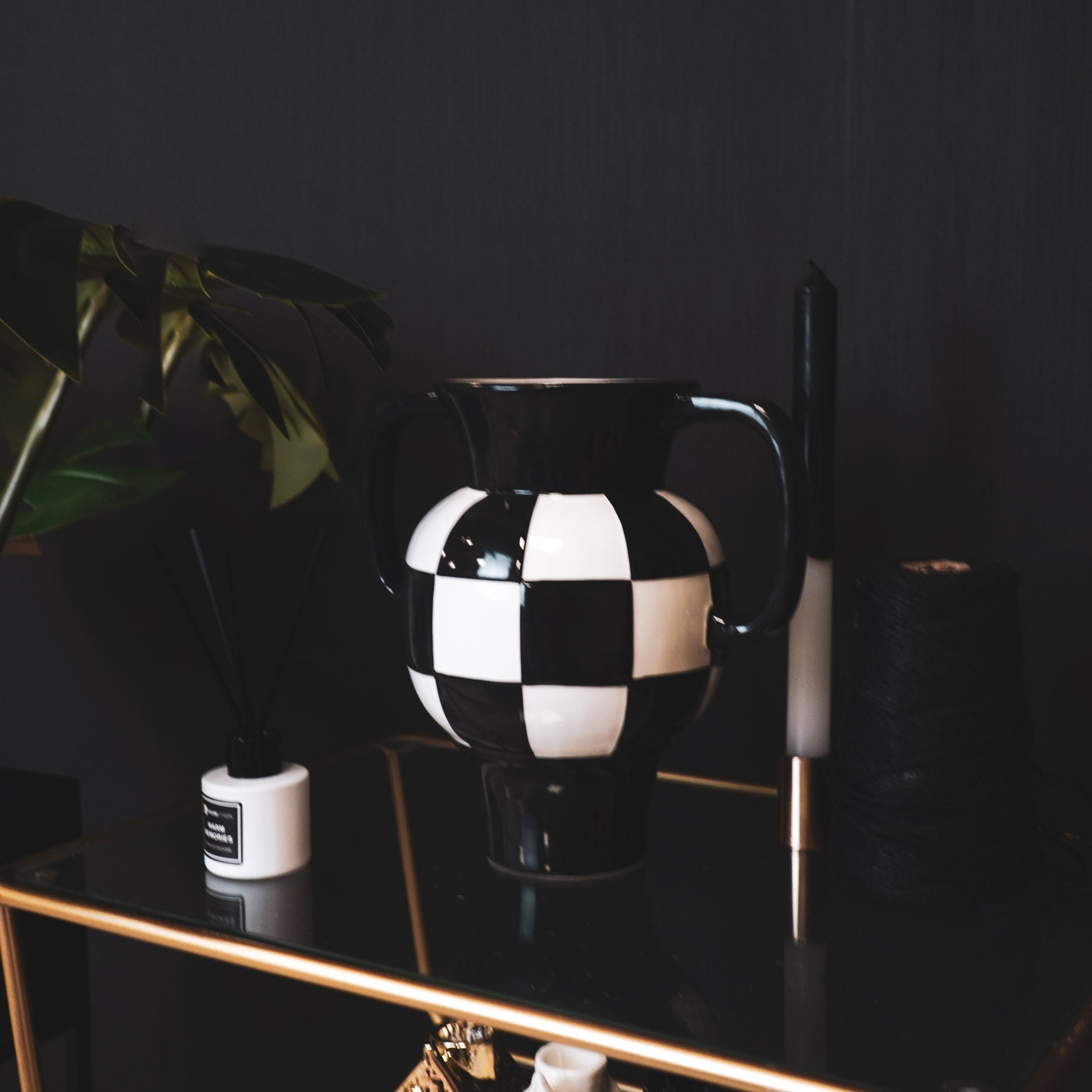 Vaas - Kan - Keramiek - Zwart/Wit -22x14,5x22,5cm