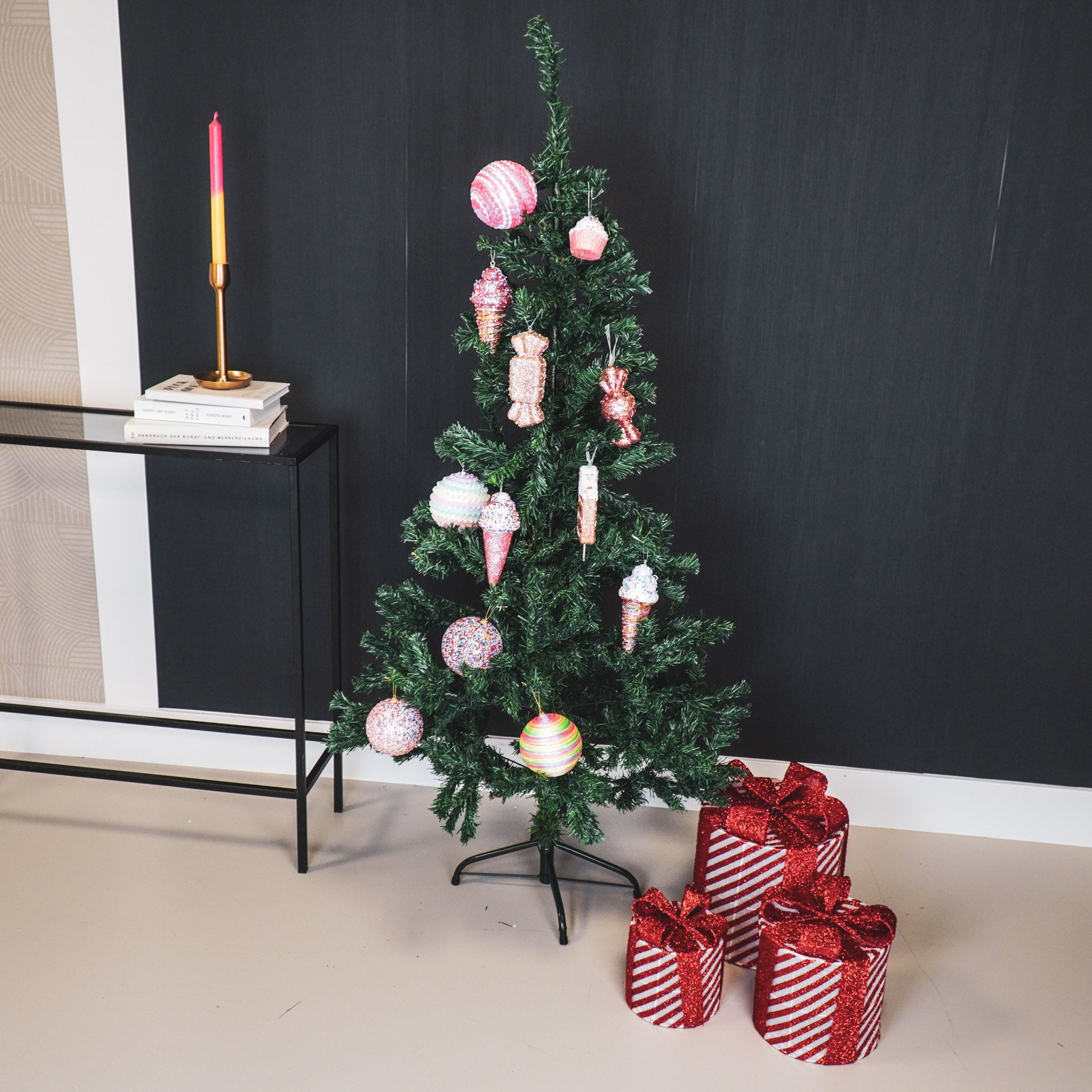 Kerst Led Lamp - Ronde Cadeau - Set van 3 - Kunststof - Rood/ Wit - 15cm/20cm/25cm