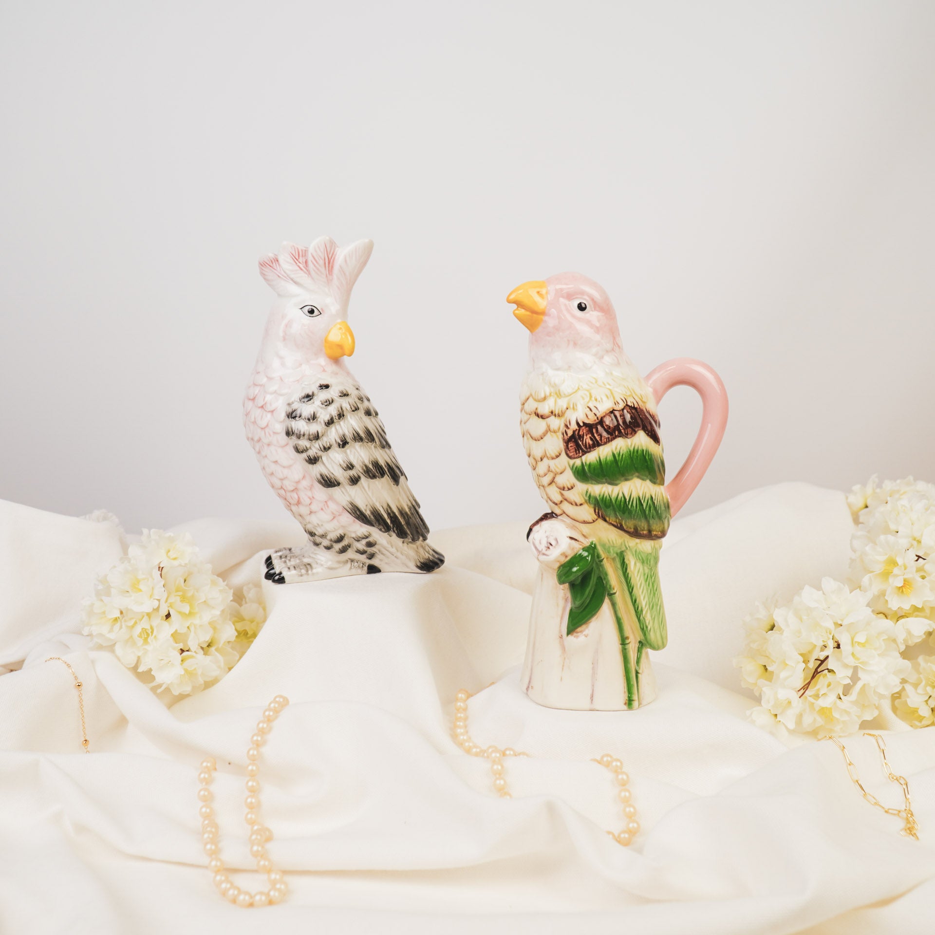 Vaas- Bloemenvaas Kaketoe - Dolomiet- Roze/Groen- 14.5x10.5x22cm