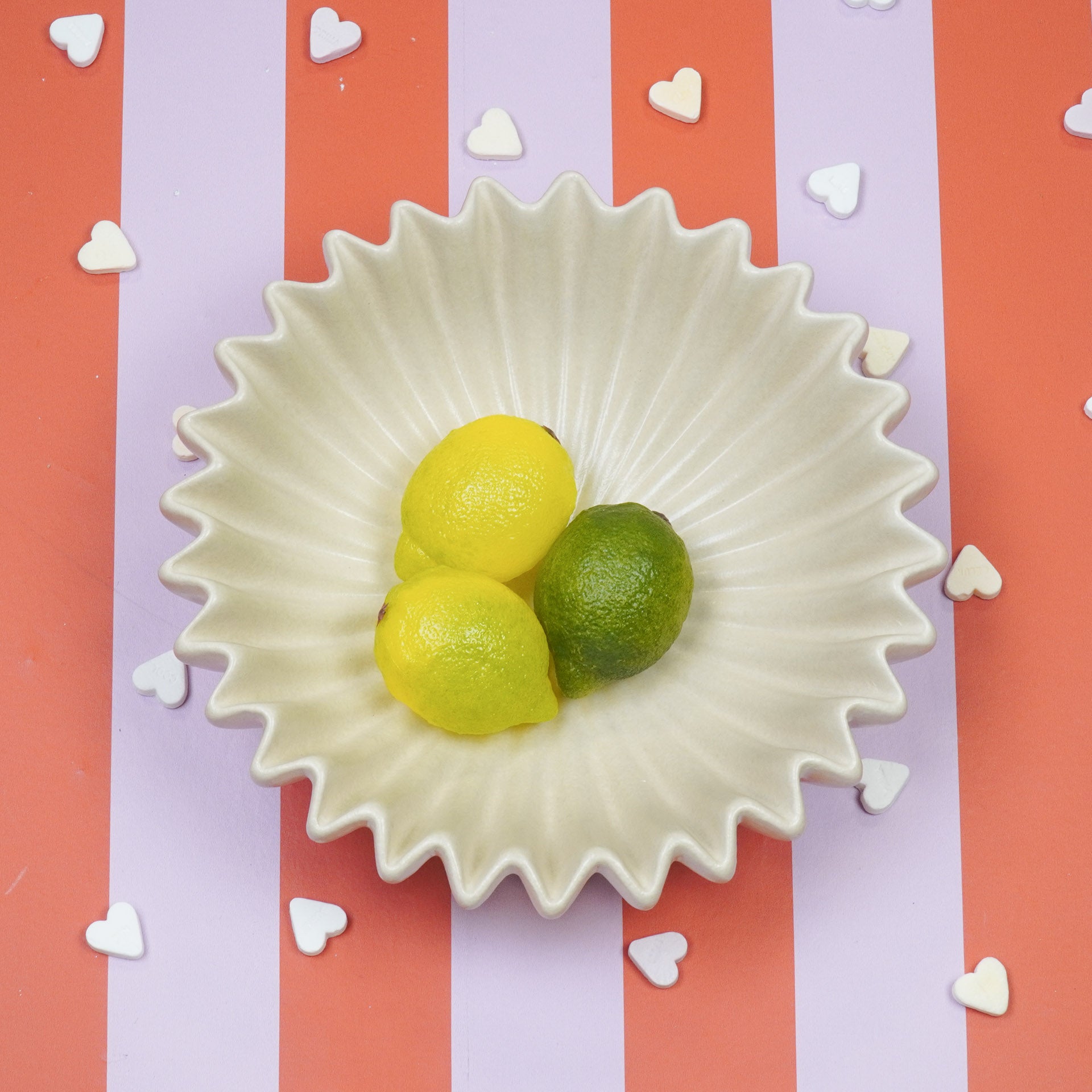 Schaal- Plissé Schaal- Keramiek- Zand 29,5x29,5x9cm