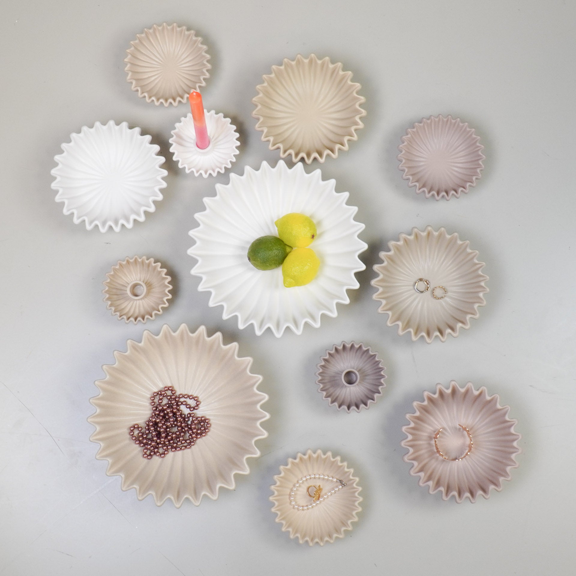 Schaal- Plissé Schaal- Keramiek- Zand 29,5x29,5x9cm