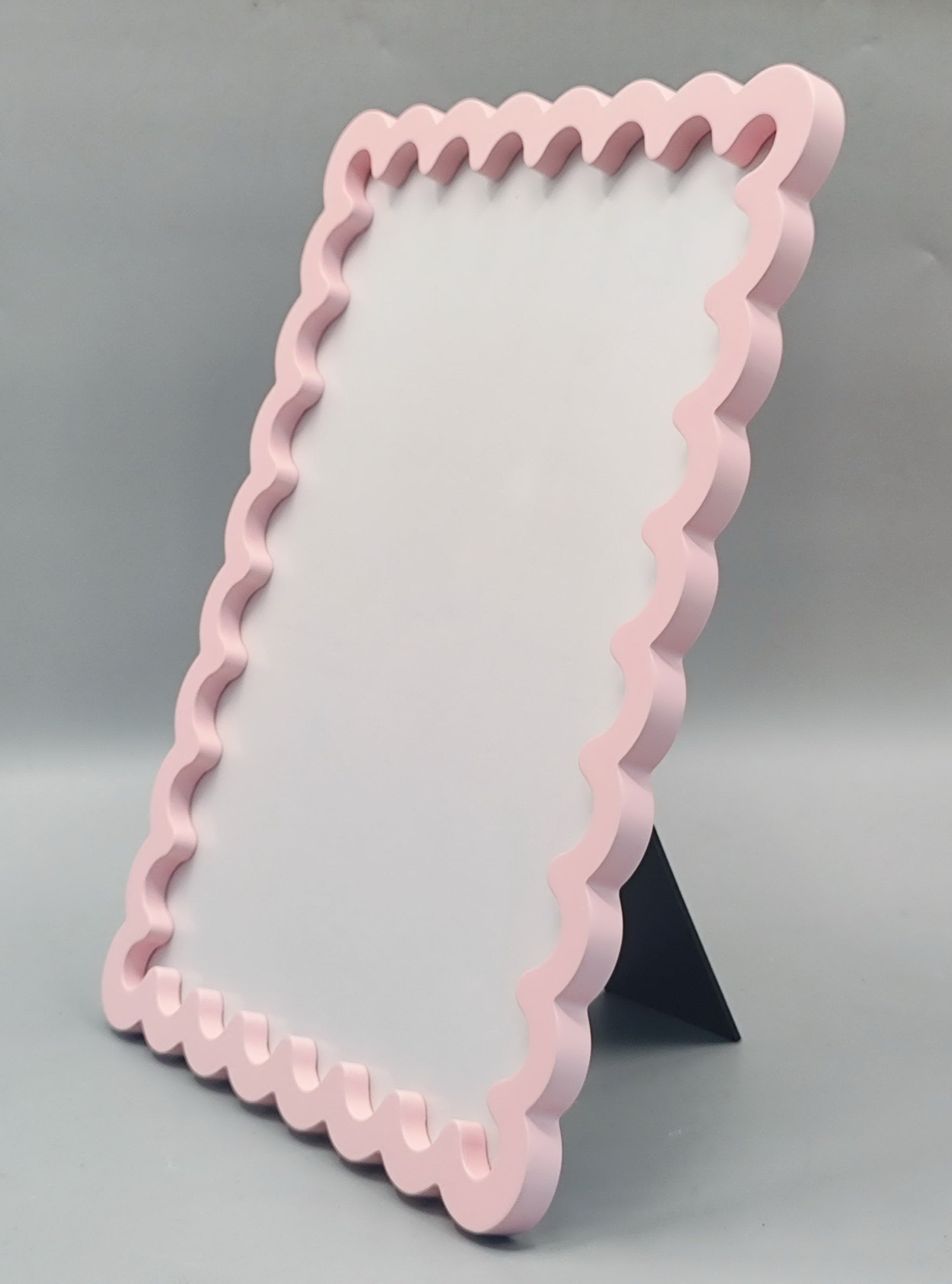 Fotolijst - Golvende Rand- MDF - Lichtroze- 33x43x1.5cm