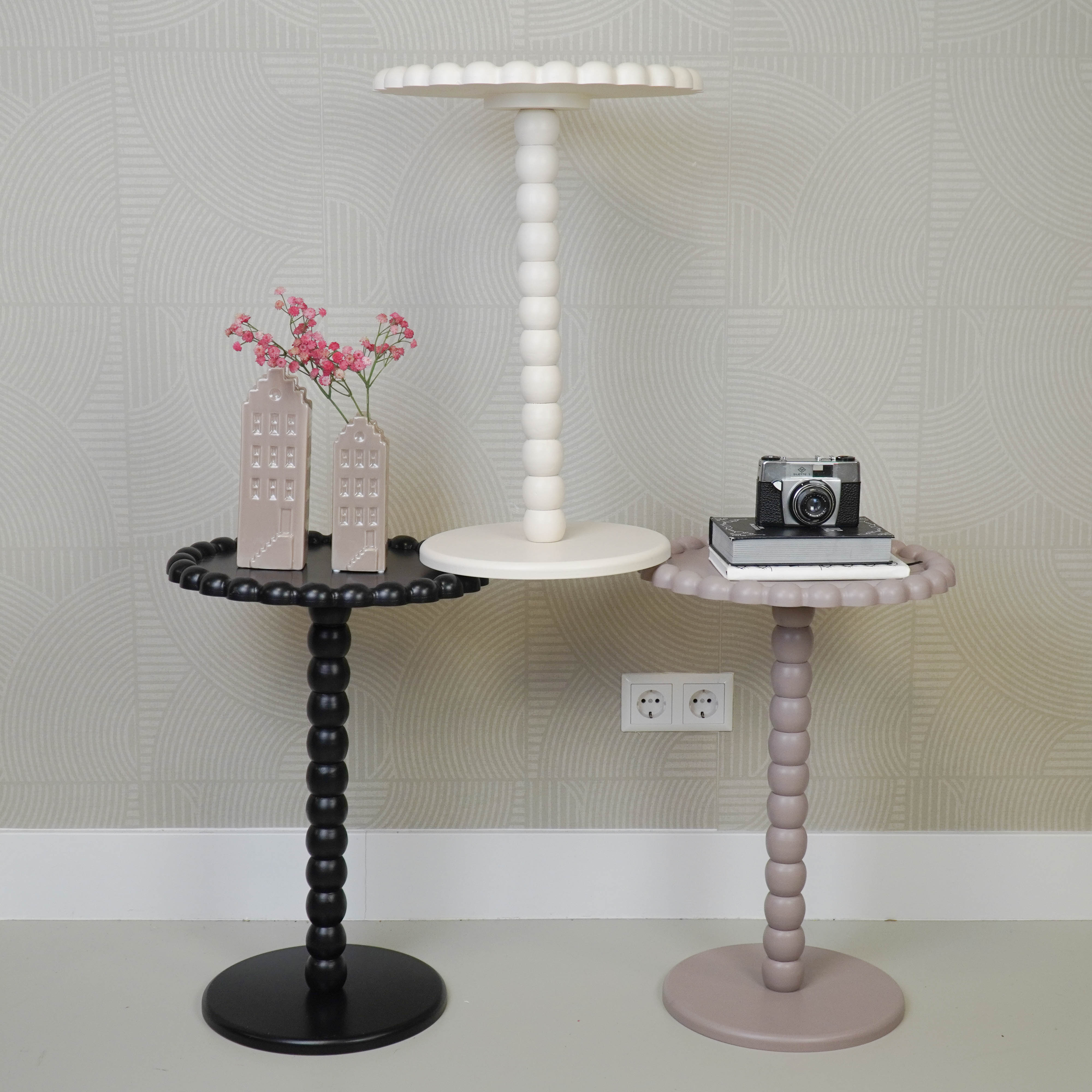 Bijzettafel- Ronde Bijzettafel met Bolletjes Rand en Poot - MDF - Taupe - 38X55cm