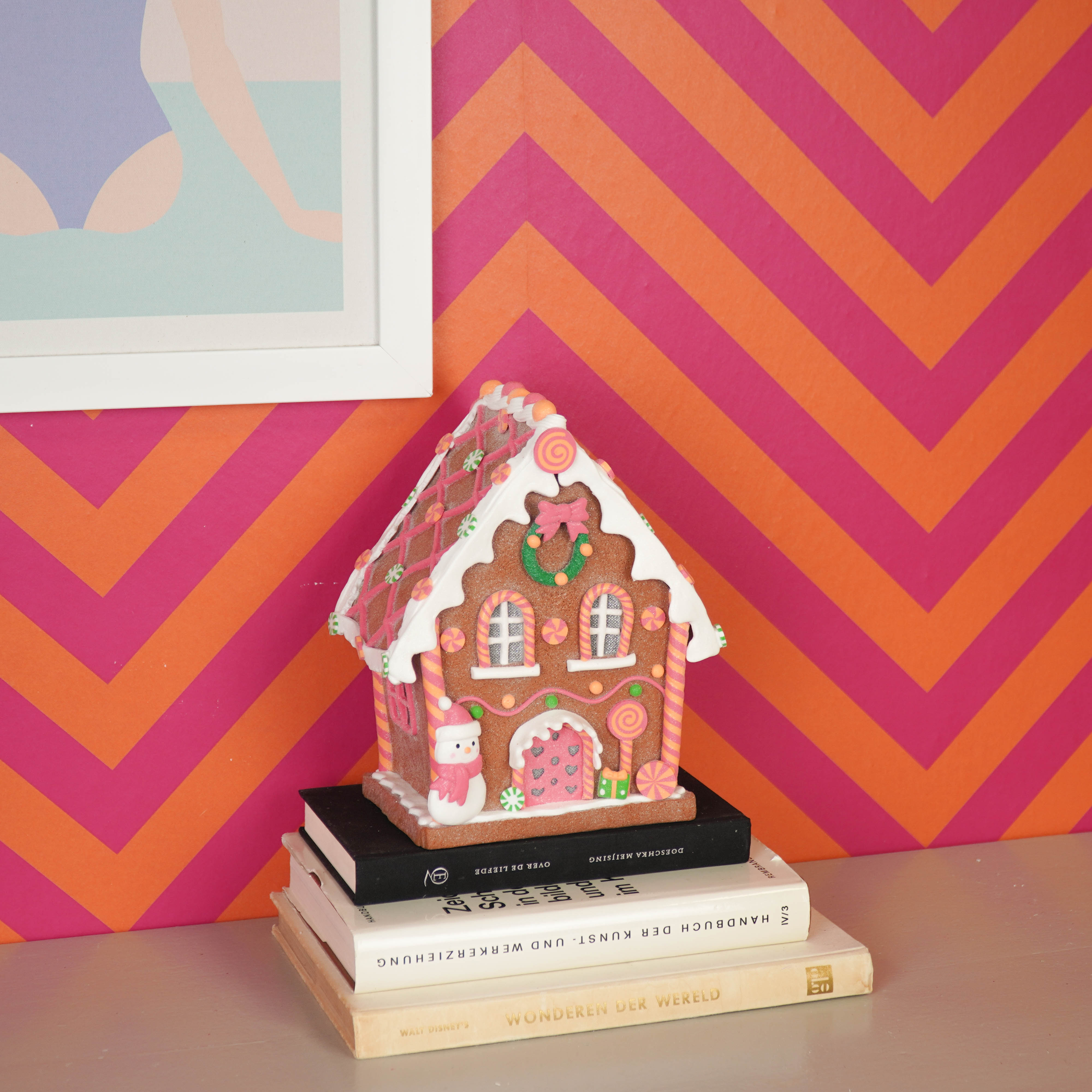 Kerst Decoratie - Led Lamp - Snoephuis Peperkoek - Klei - Bruin/Roze - 18.5x13x23.5 cm