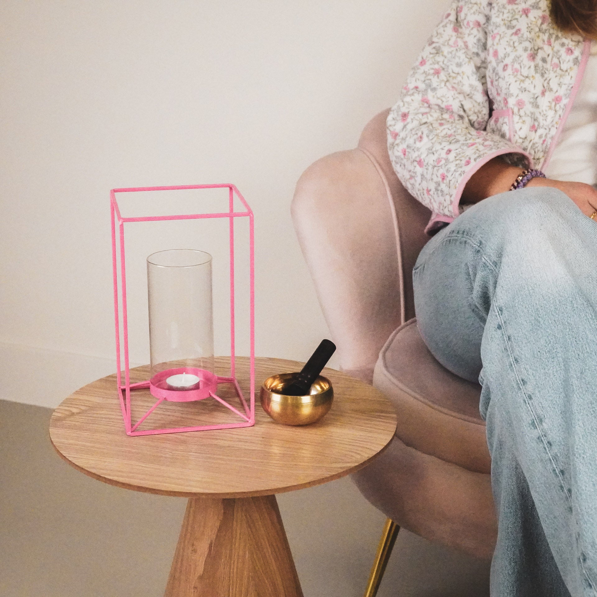 Windlicht - Metaal/Glas - Fluor Roze- 14,5x14,5x25cm