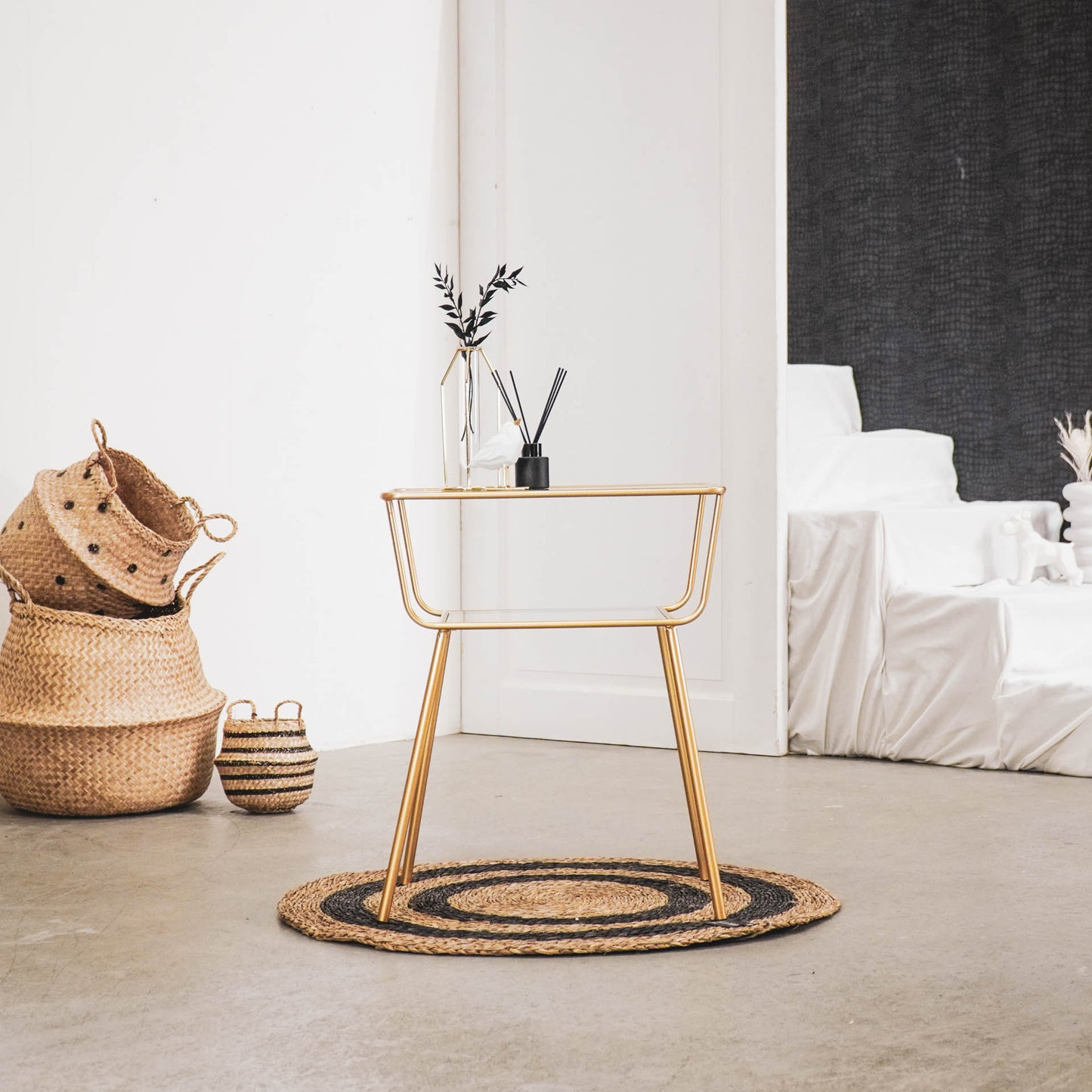 strak tafeltje met accessoires