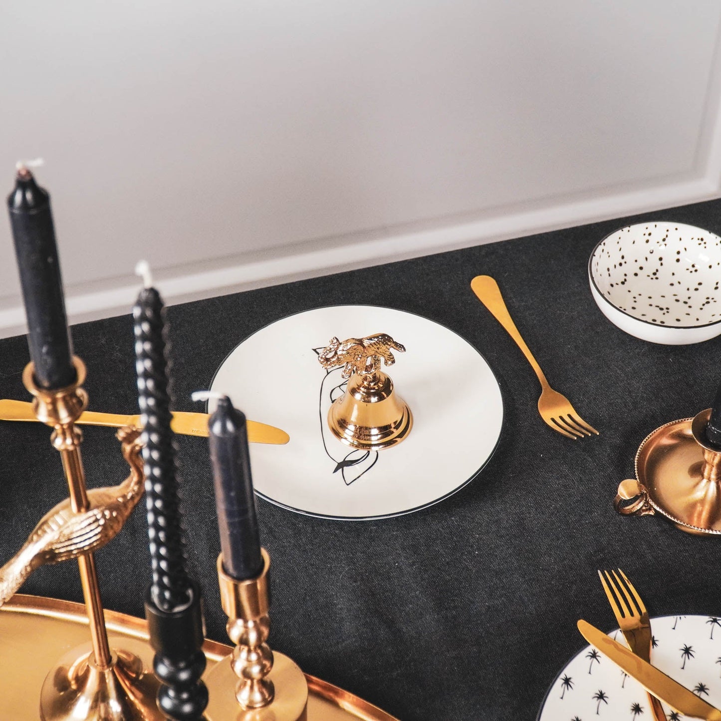 HV Butler Bel - Olifant - Goud - 4,5x4,5x10cm