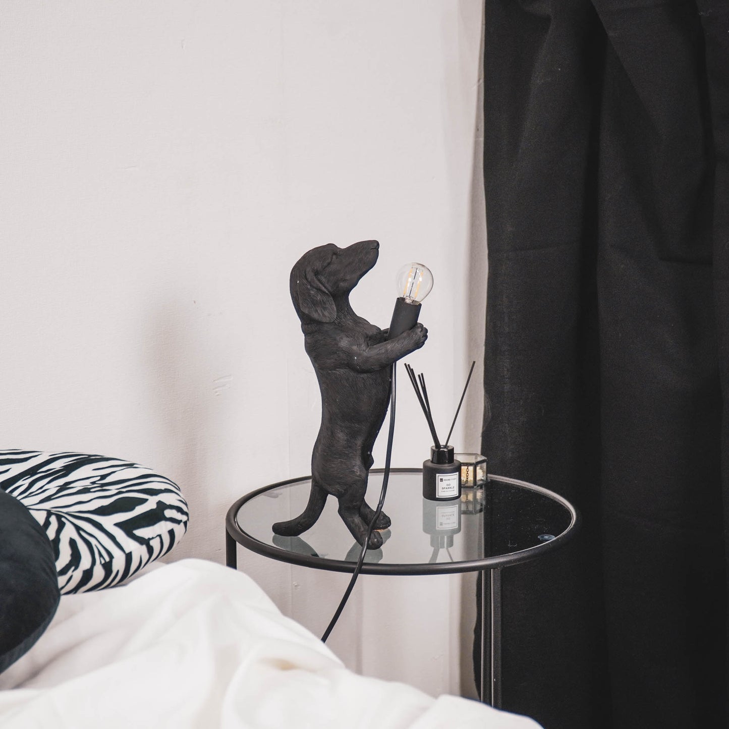 HV Teckel Lamp - Zwart - 10x15x38cm