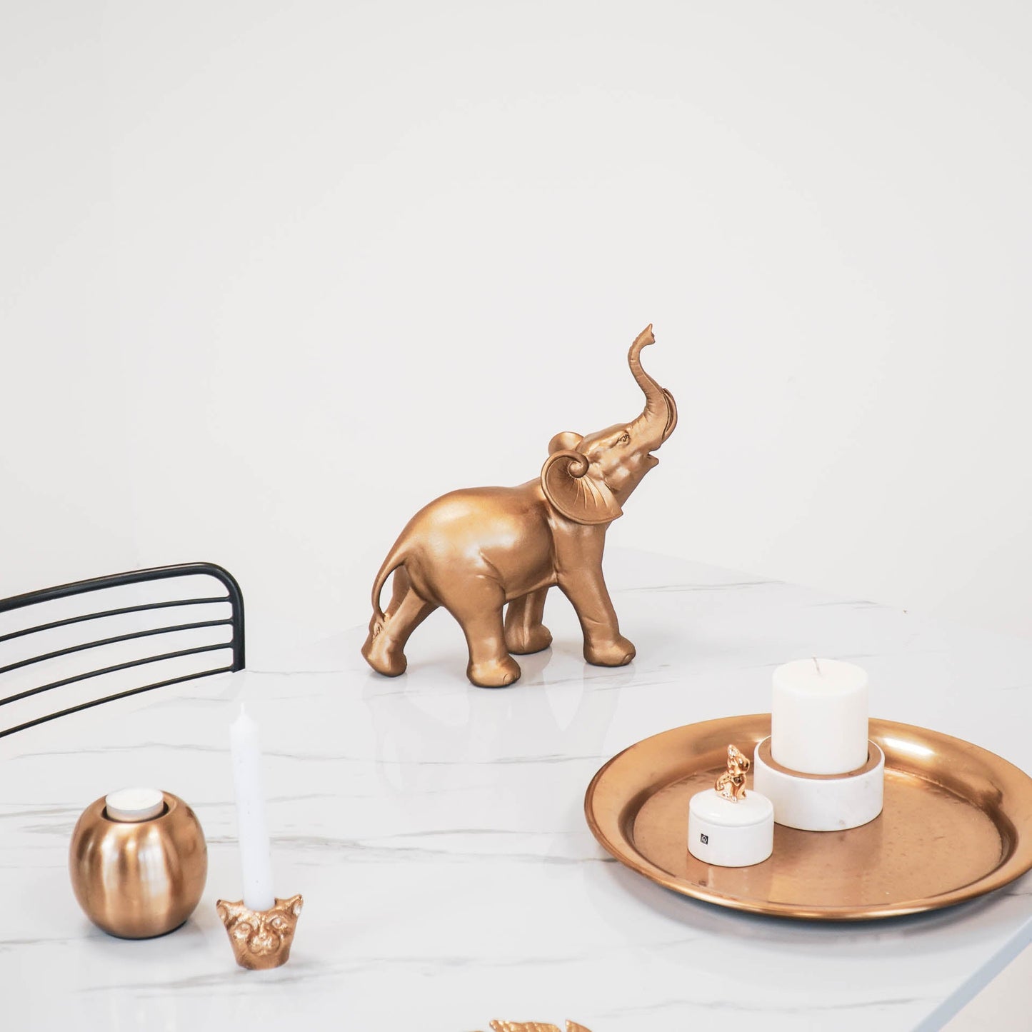 Gouden olifant van polyresin