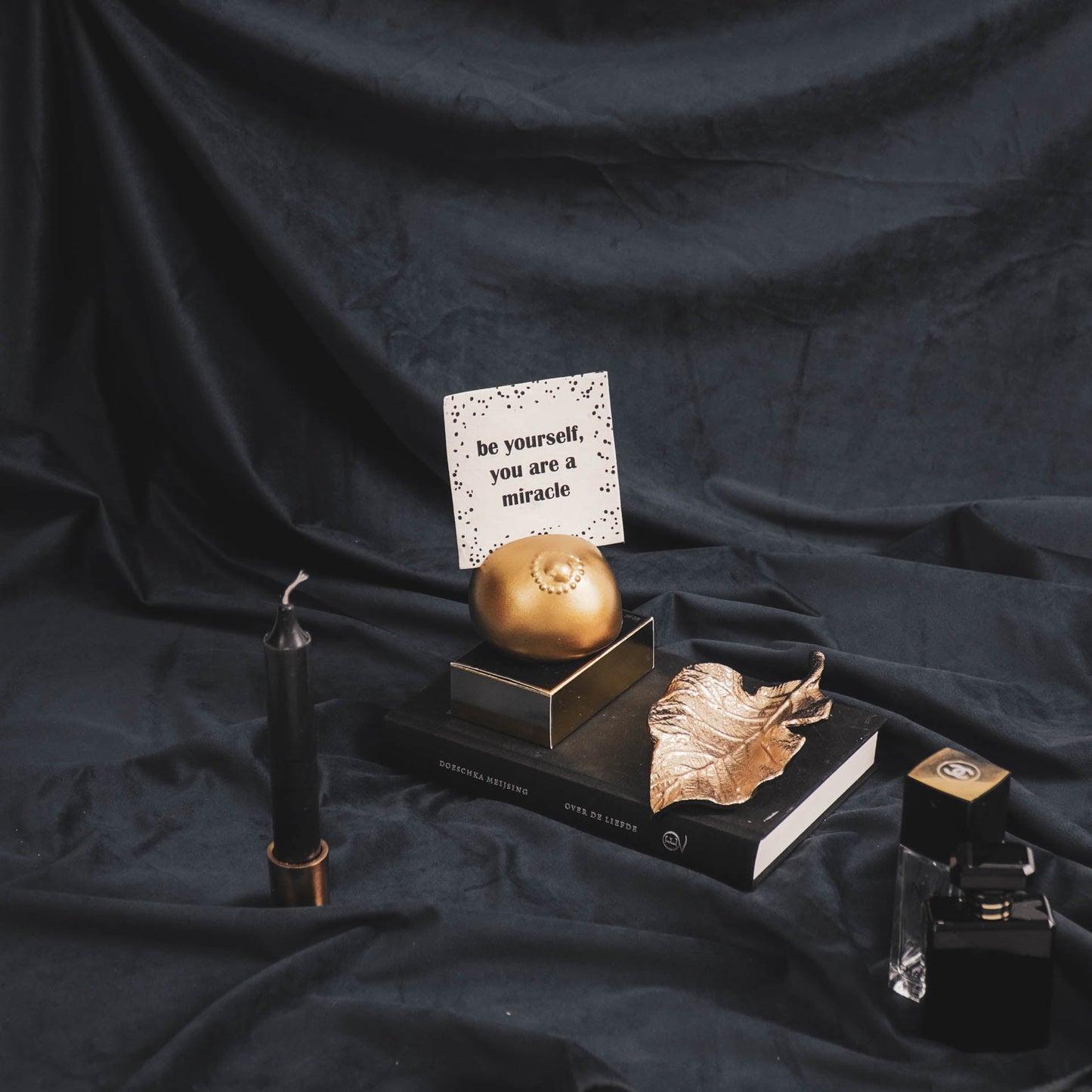 HV Your Body - Borst Kaarthouder - Goud - 7.5x7.5x5.5cm