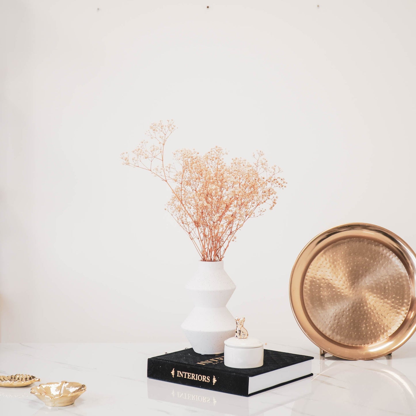 Witte vaas scandinavisch design