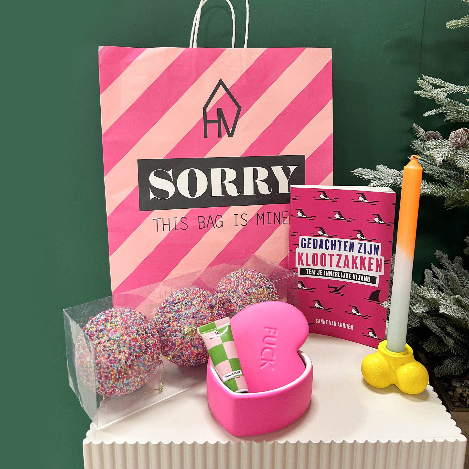 PRE ORDER |Gedachten zijn klootzakken Kerstpakket | Housevitamin & Sanne van Arnhem