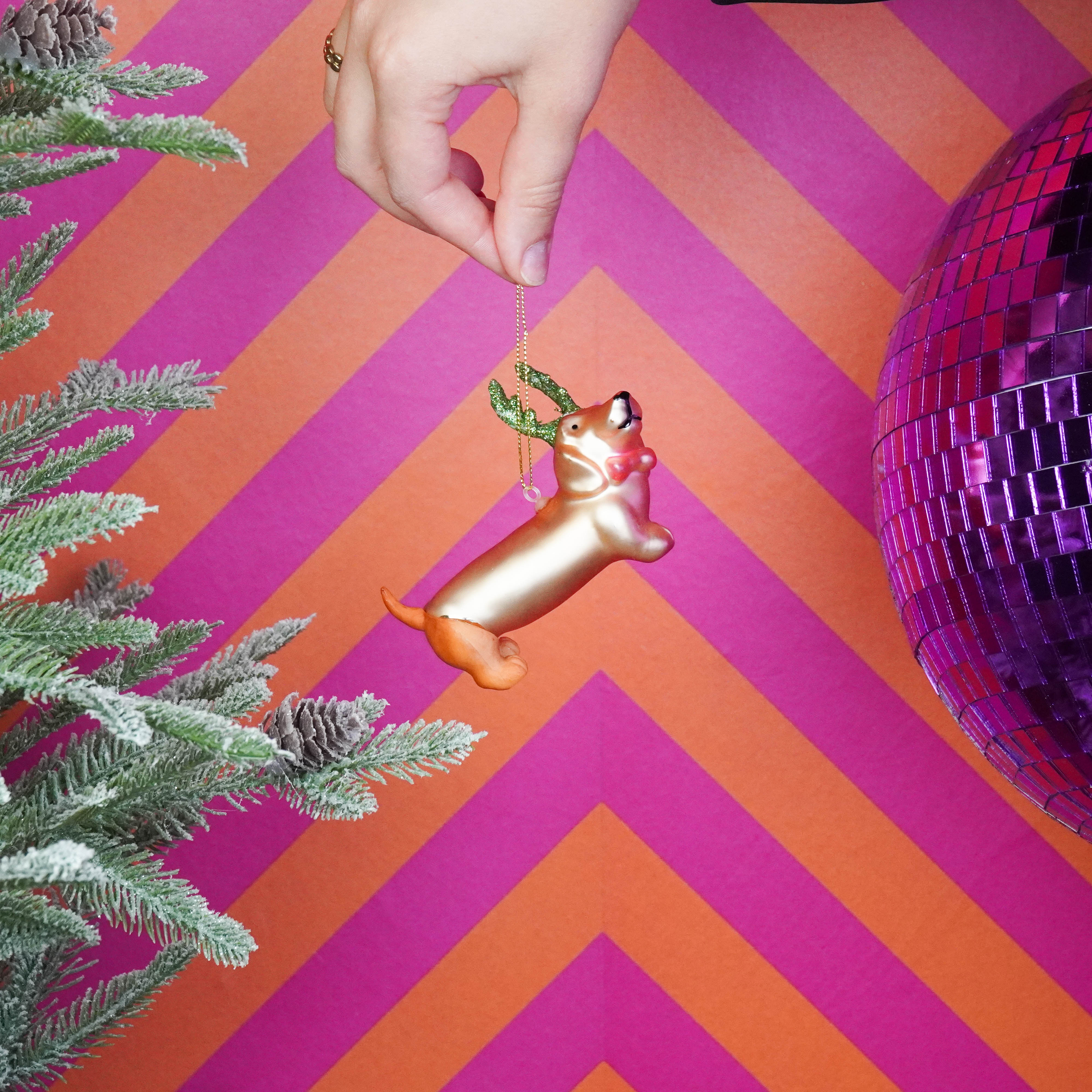 Kerstversiering - Kersthanger - Teckel - Glas - 10x4,5x8,5cm