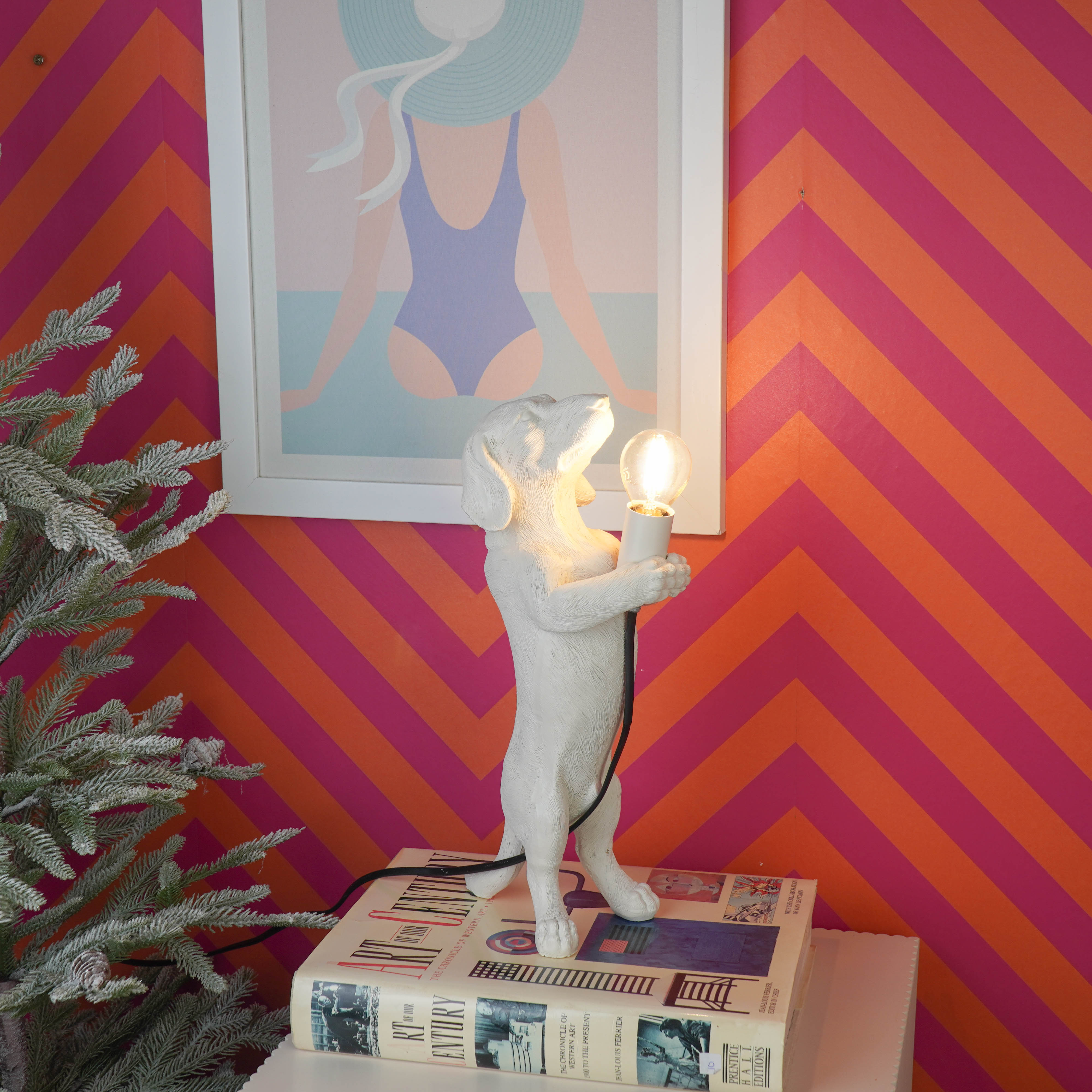 Lampen - Teckel Tafellamp - Polyresin - Crème Wit - E14 - 10x15x38cm