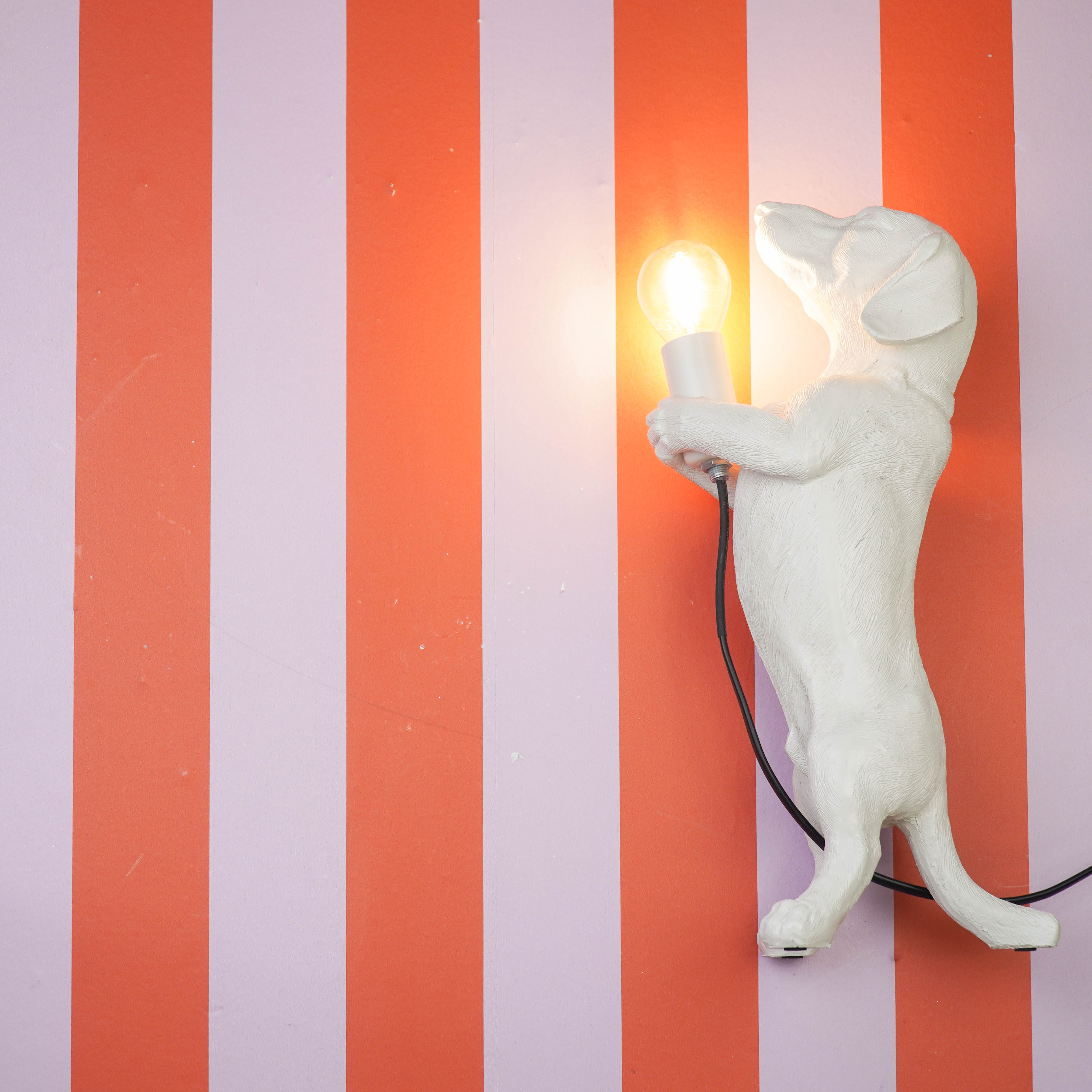 Lampen - Teckel Tafellamp - Polyresin - Crème Wit - E14 - 10x15x38cm