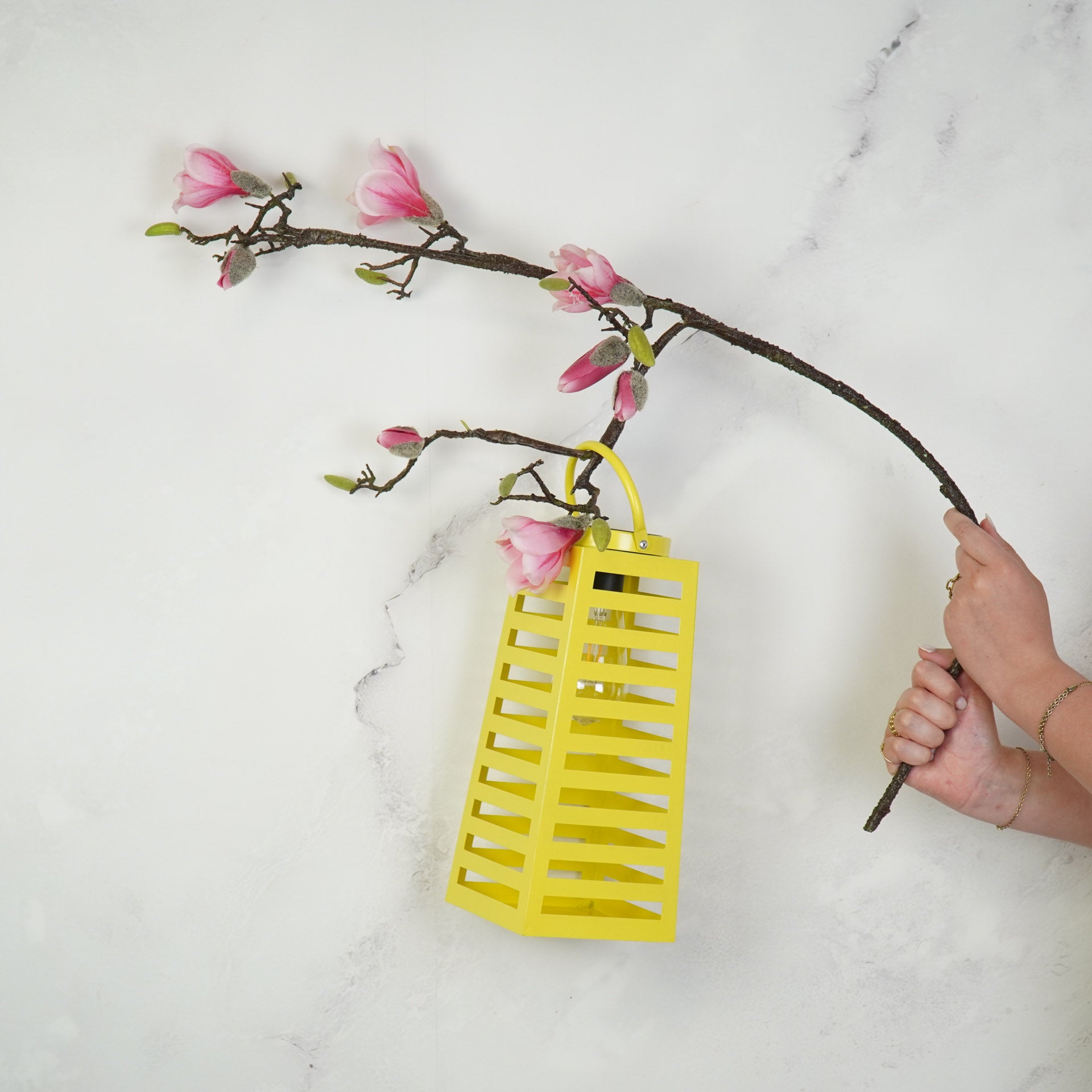 Lamp- Lantaarn/ Windlicht  - Solar - Metaal - Neon Geel - 14x14x32,5cm