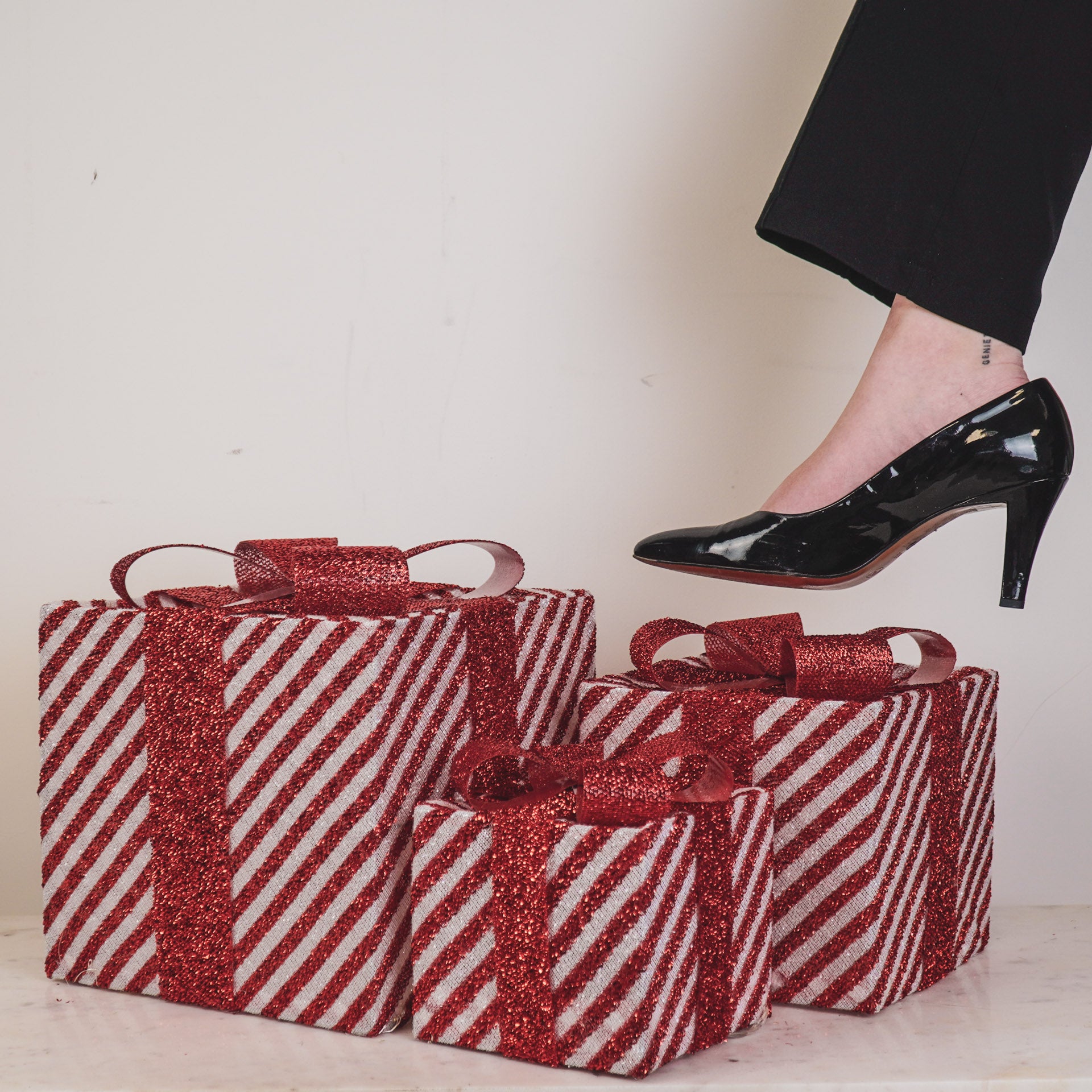 Kerst Led Lamp - Cadeau Set van 3 - Kunststof - Rood/Wit - 15cm/20cm/25cm