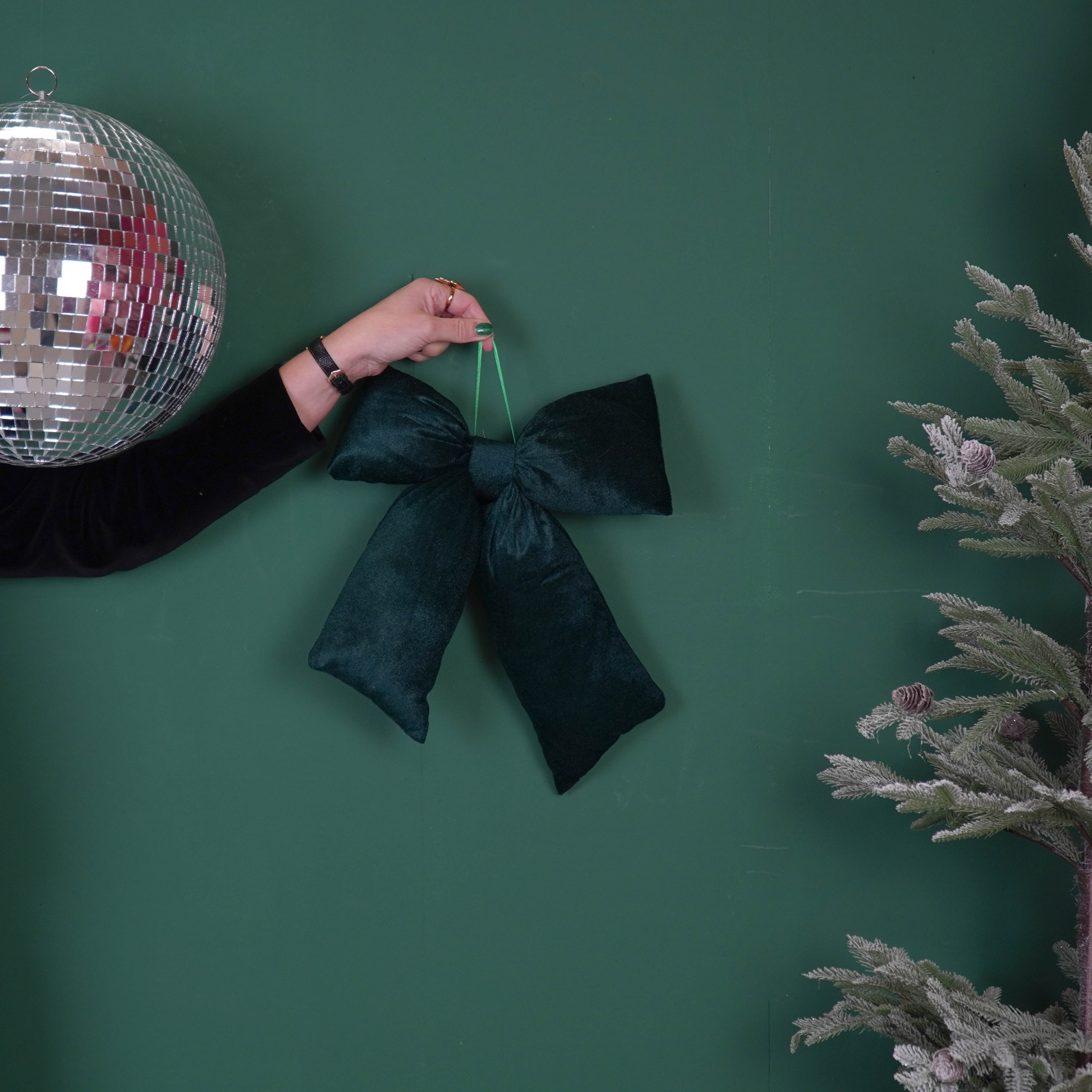 Kerst Decoratie - Strik - Stof - Groen Fluweelachtig - 32x40cm