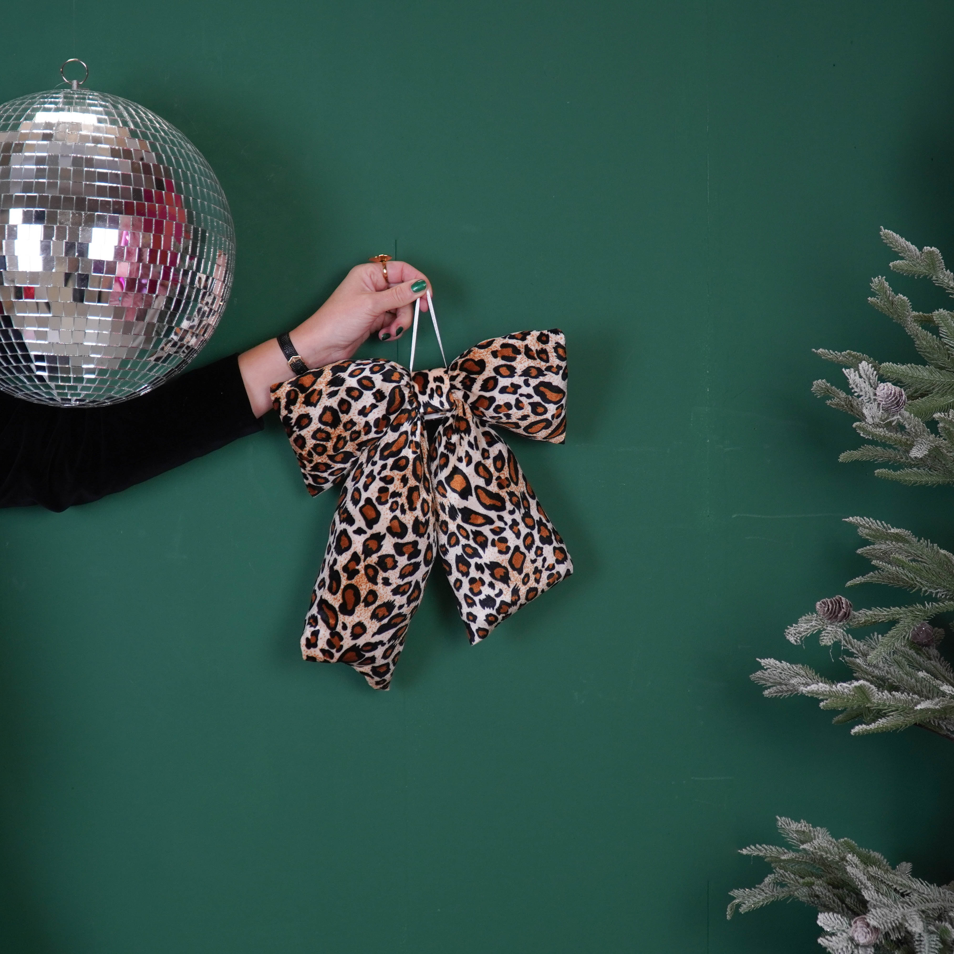 Kerst Decoratie - Strik - Panter  - Fluweelachtig -  32x40cm