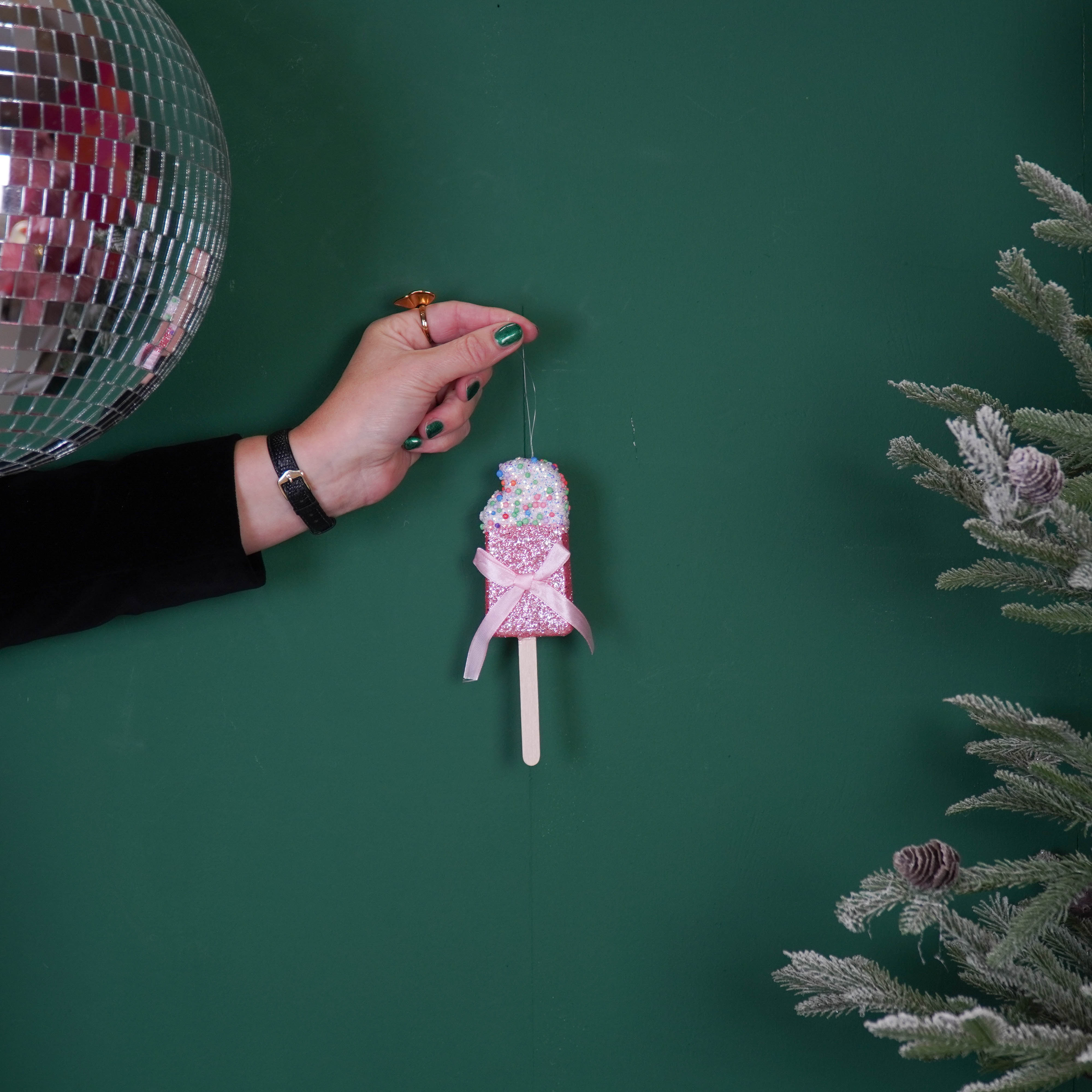 Kersthangers - Waterijsjes met Discobal Dip  -  Roze -  6,5x2x16cm