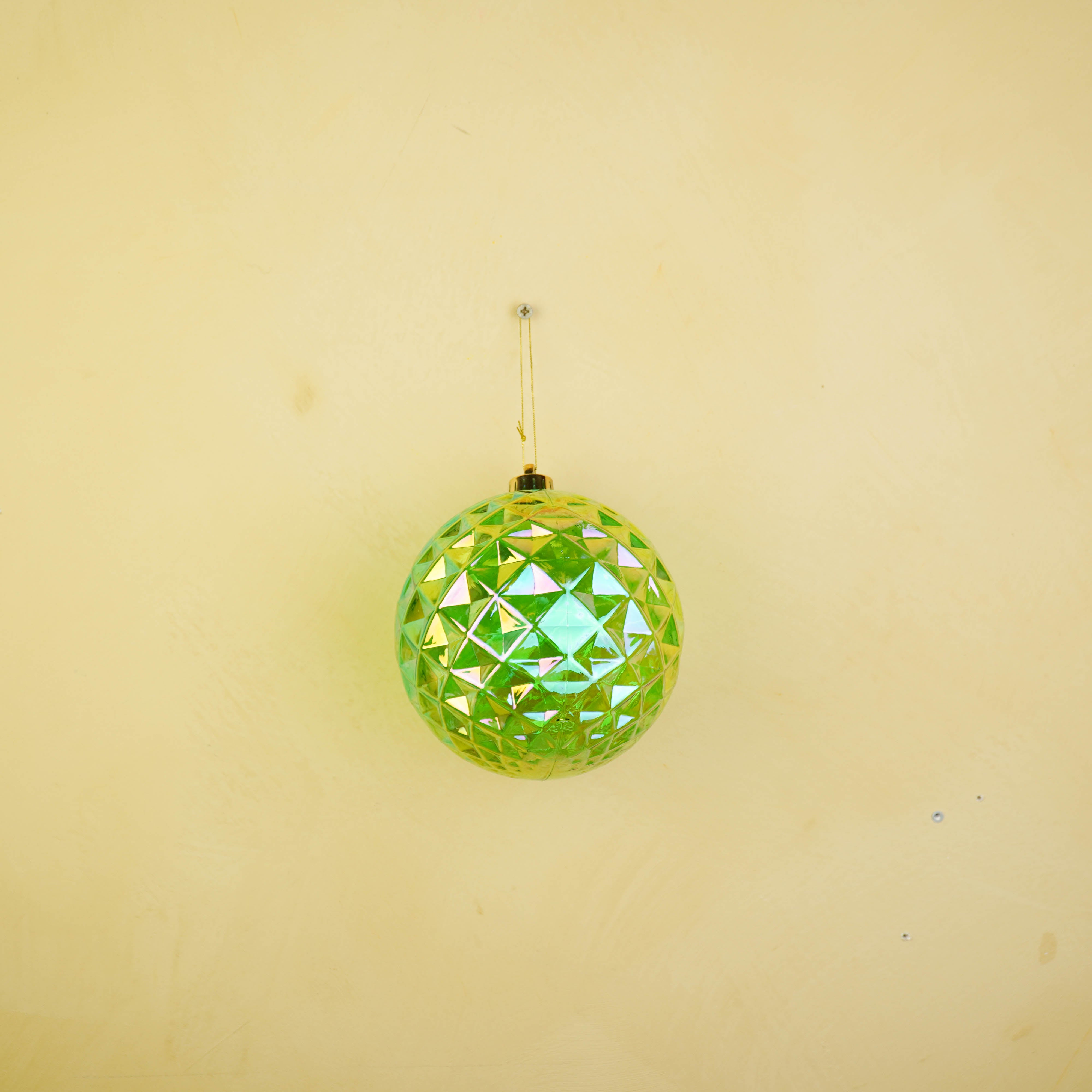 Kersthanger -  Kerstbal -  Kunststof  - Groen  - 15x15 cm