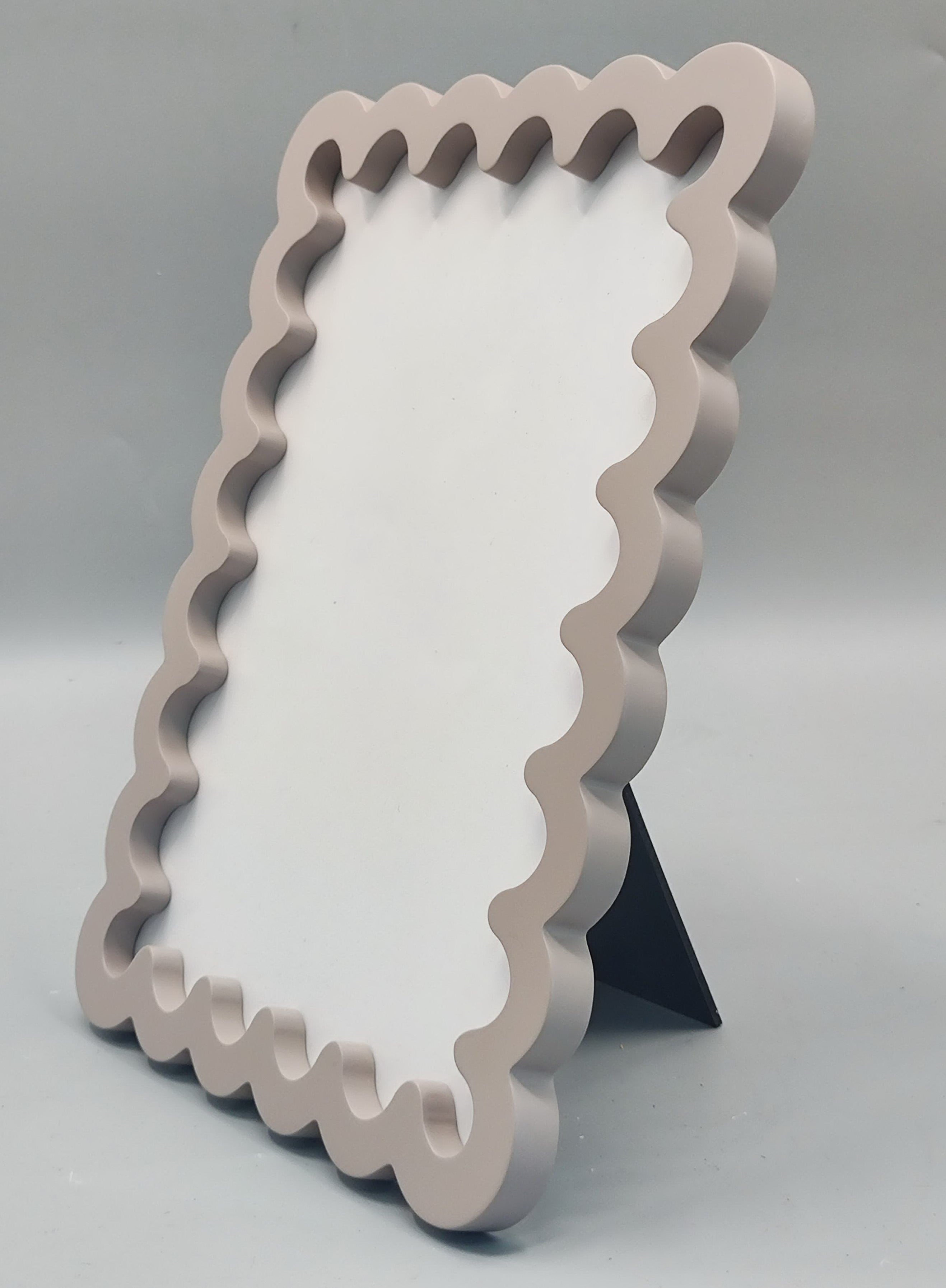 Fotolijst - Golvende Rand - MDF - Taupe - 24x33x1.5cm