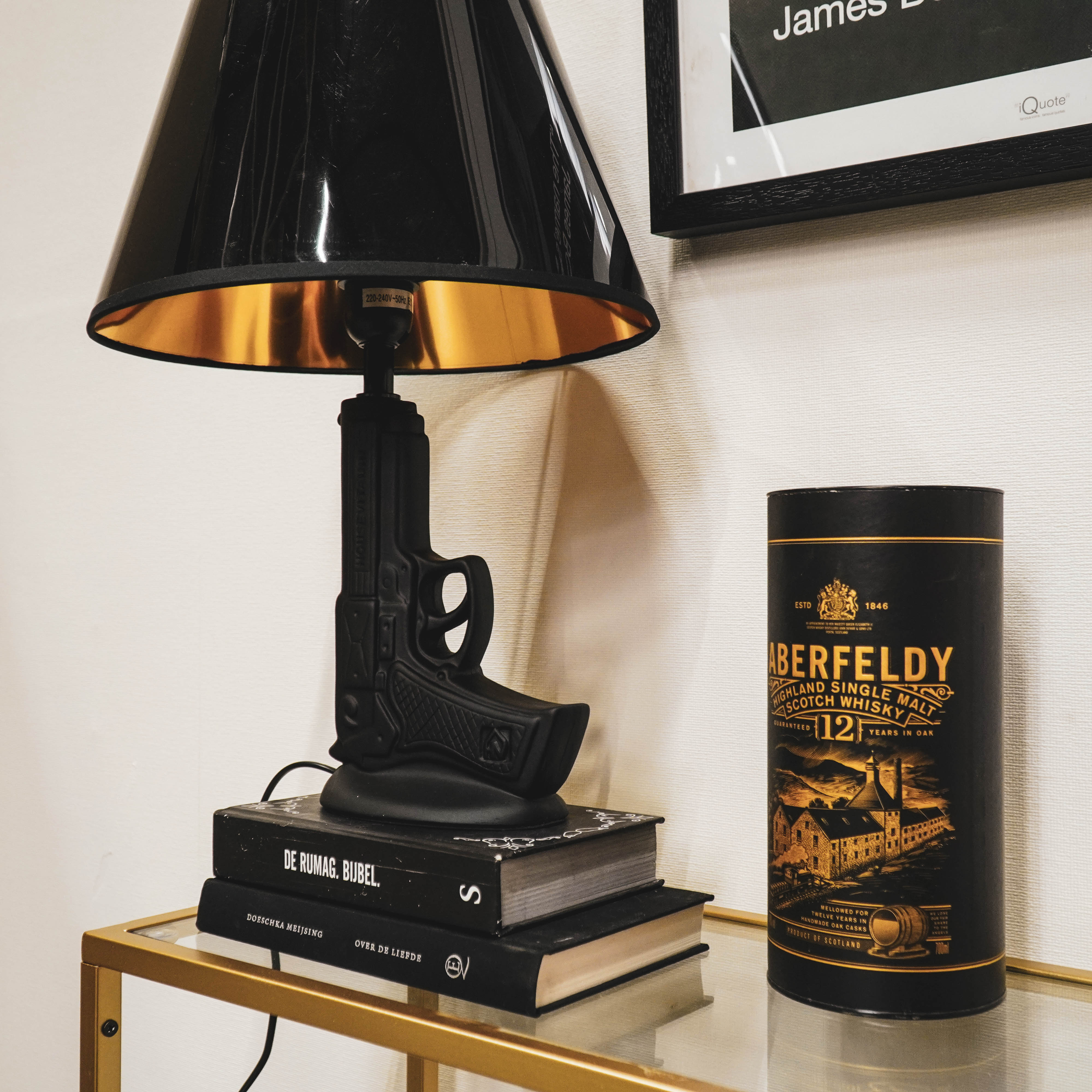Lamp - Pistool - Keramiek - Zwart - 15x9x32cm